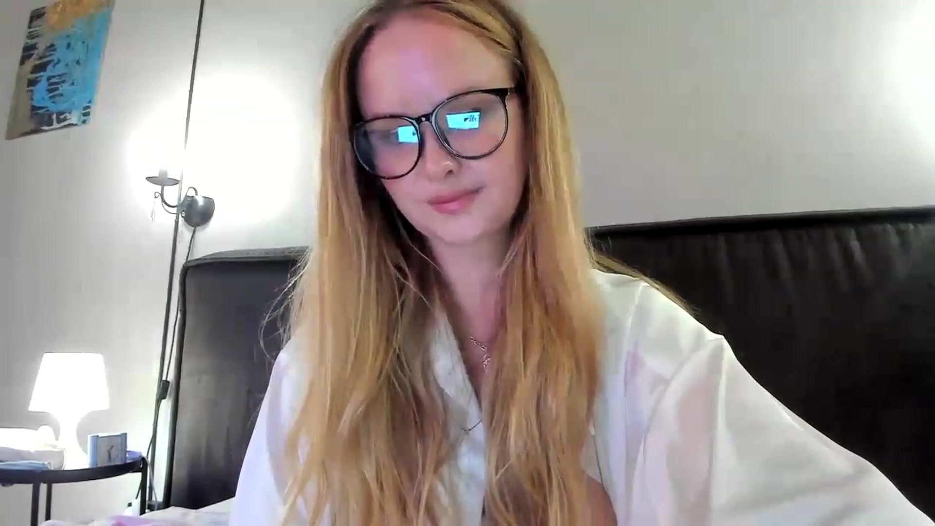 Gallery image thumbnail from F_L_E_U_R's myfreecams stream on, 02/12/2023, 23:05 image 11 of 20