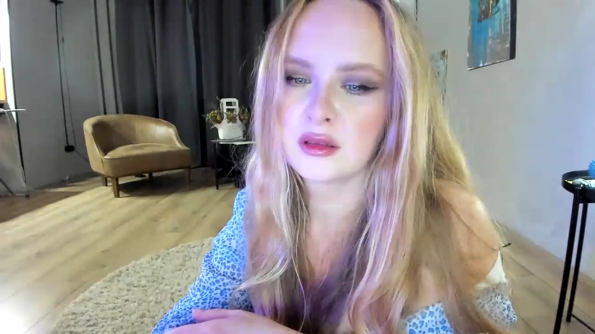 Gallery image thumbnail from F_L_E_U_R's myfreecams stream on, 02/20/2023, 21:29 image 5 of 20