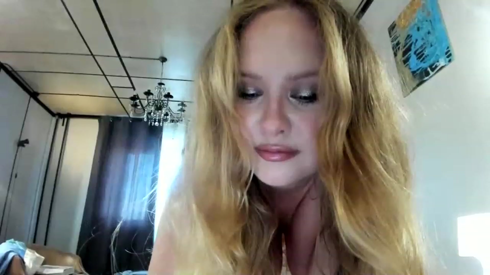 Gallery image thumbnail from F_L_E_U_R's myfreecams stream on, 06/21/2023, 15:09 image 15 of 20