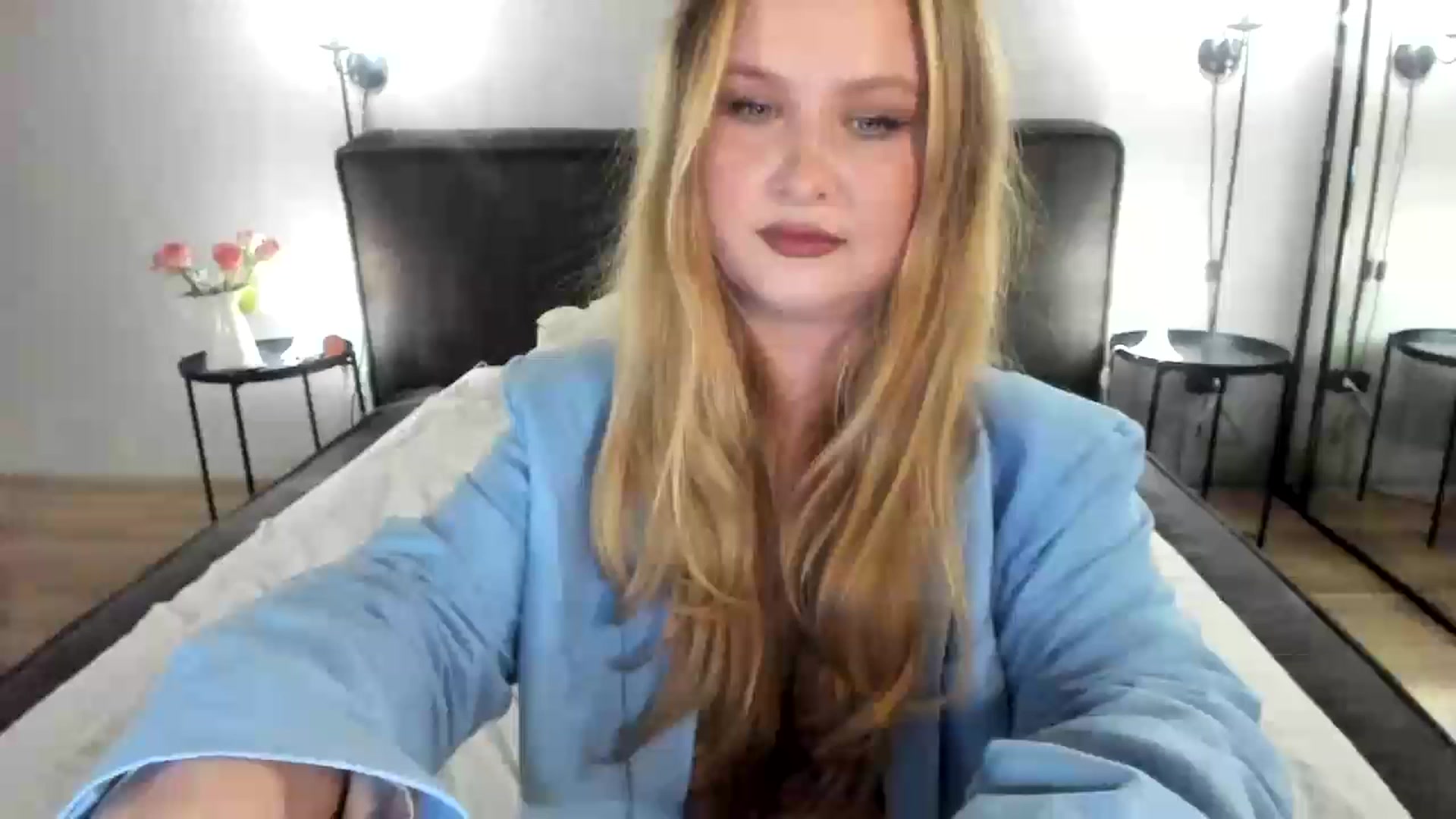 Gallery image thumbnail from F_L_E_U_R's myfreecams stream on, 07/03/2023, 22:47 image 11 of 20