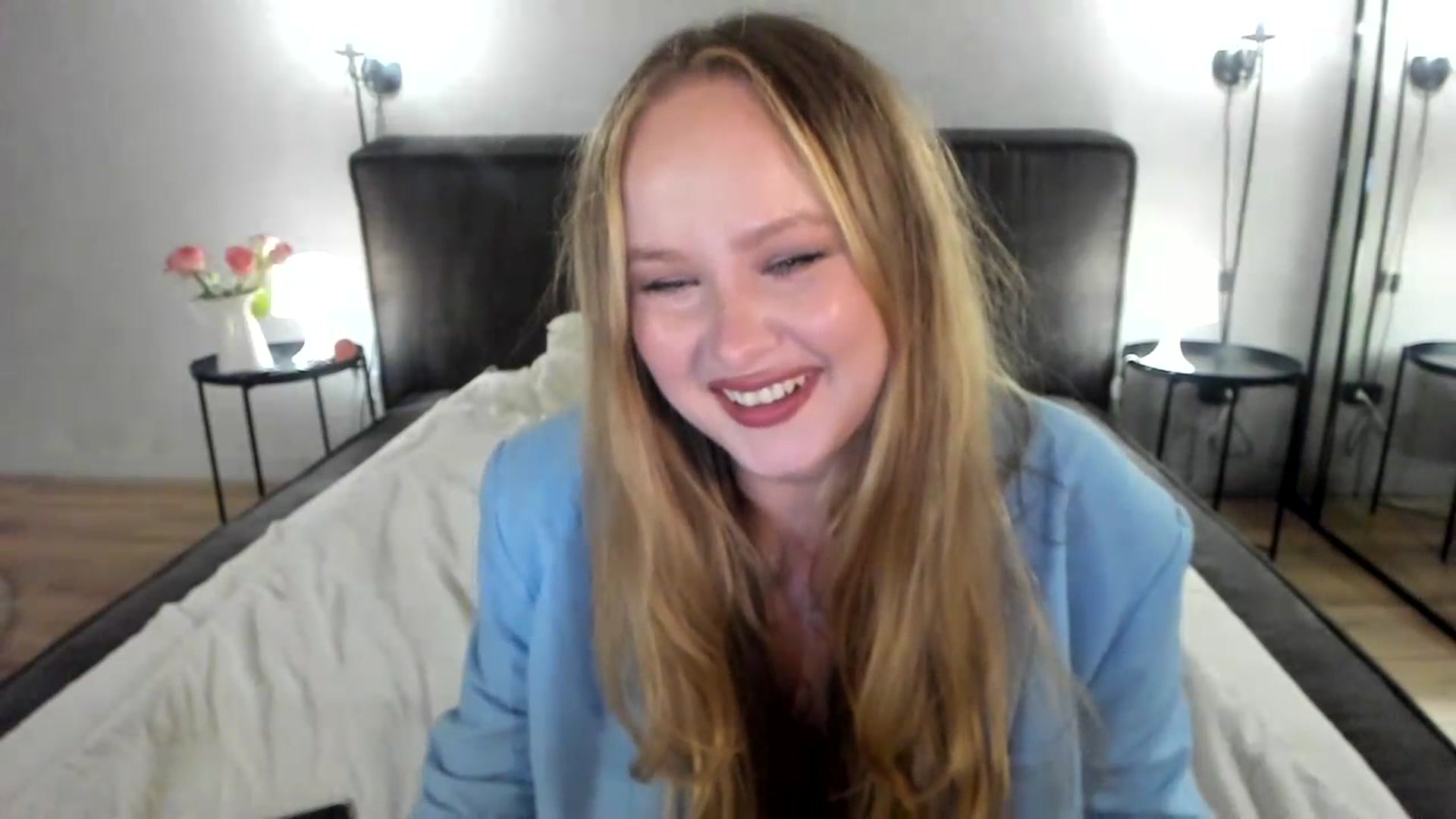 Gallery image thumbnail from F_L_E_U_R's myfreecams stream on, 07/03/2023, 22:47 image 10 of 20