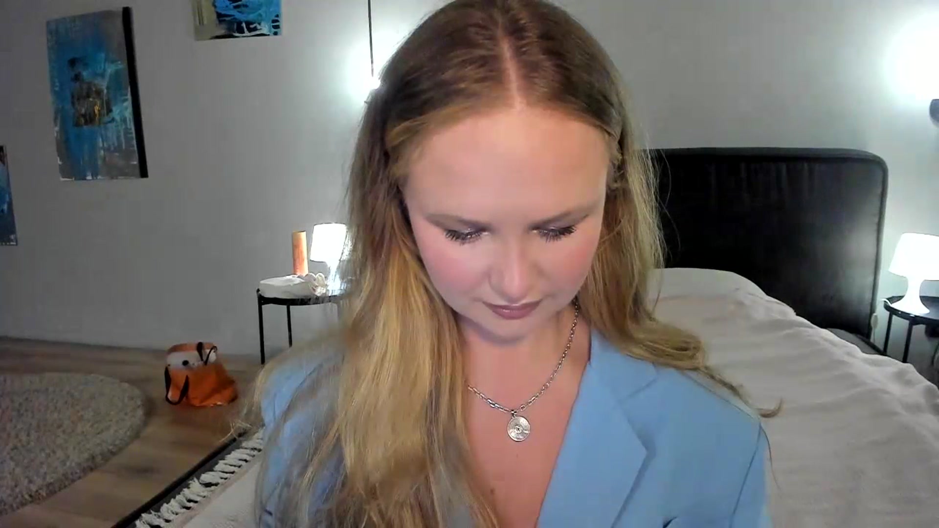 Gallery image thumbnail from F_L_E_U_R's myfreecams stream on, 07/13/2023, 22:59 image 9 of 20