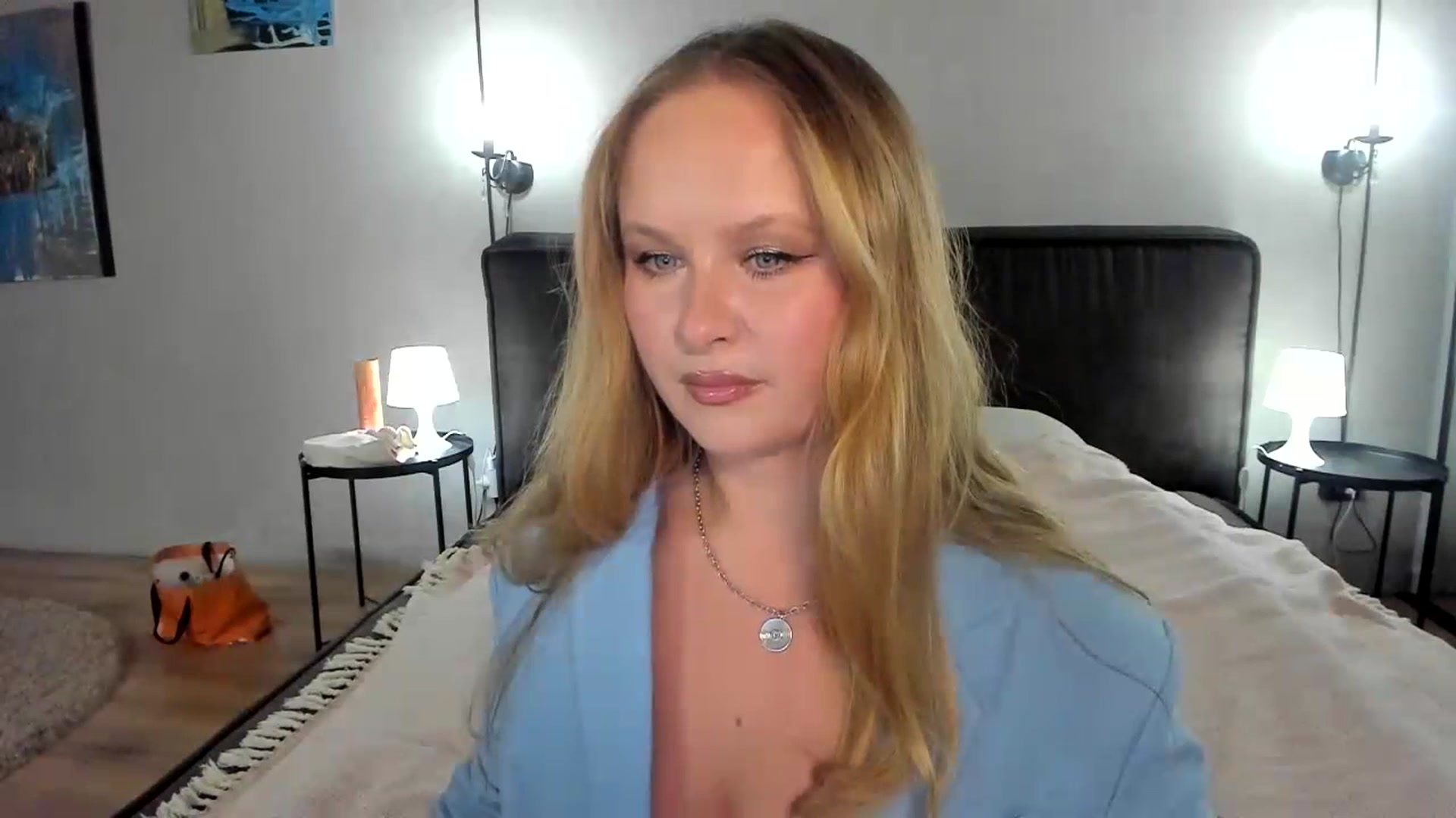 Gallery image thumbnail from F_L_E_U_R's myfreecams stream on, 07/13/2023, 22:59 image 20 of 20