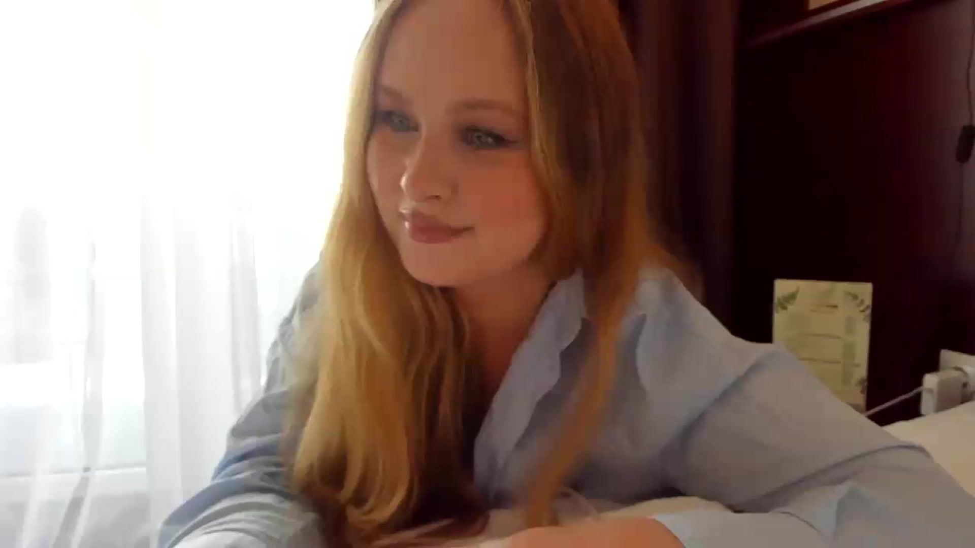 Gallery image thumbnail from F_L_E_U_R's myfreecams stream on, 08/08/2023, 14:28 image 4 of 20