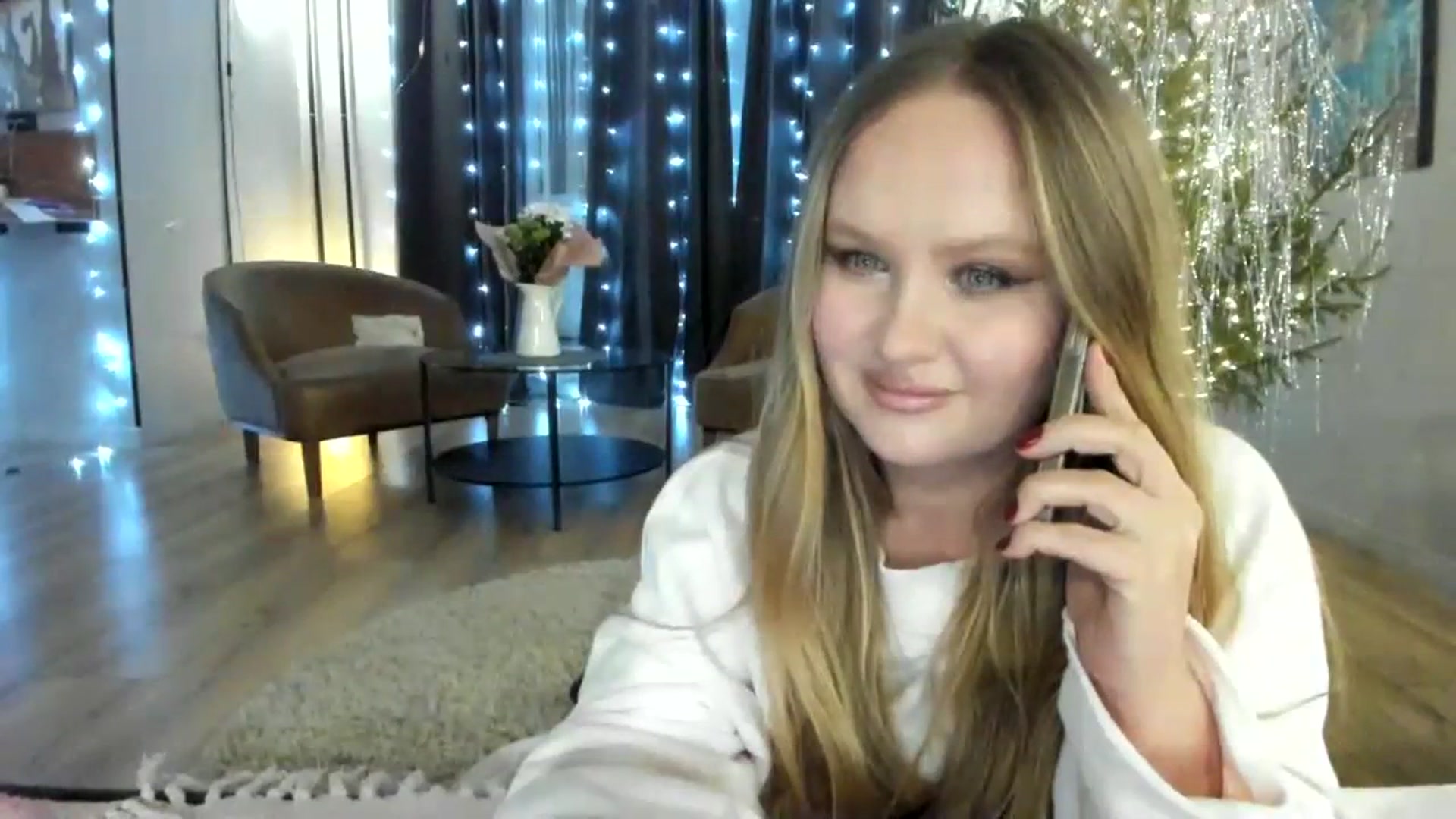 Gallery image thumbnail from F_L_E_U_R's myfreecams stream on, 01/10/2024, 21:20 image 7 of 20