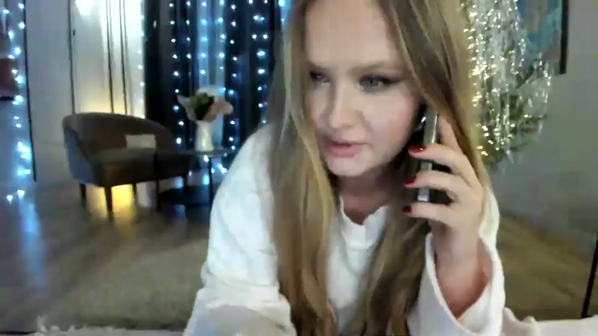 Gallery image thumbnail from F_L_E_U_R's myfreecams stream on, 01/10/2024, 21:20 image 18 of 20