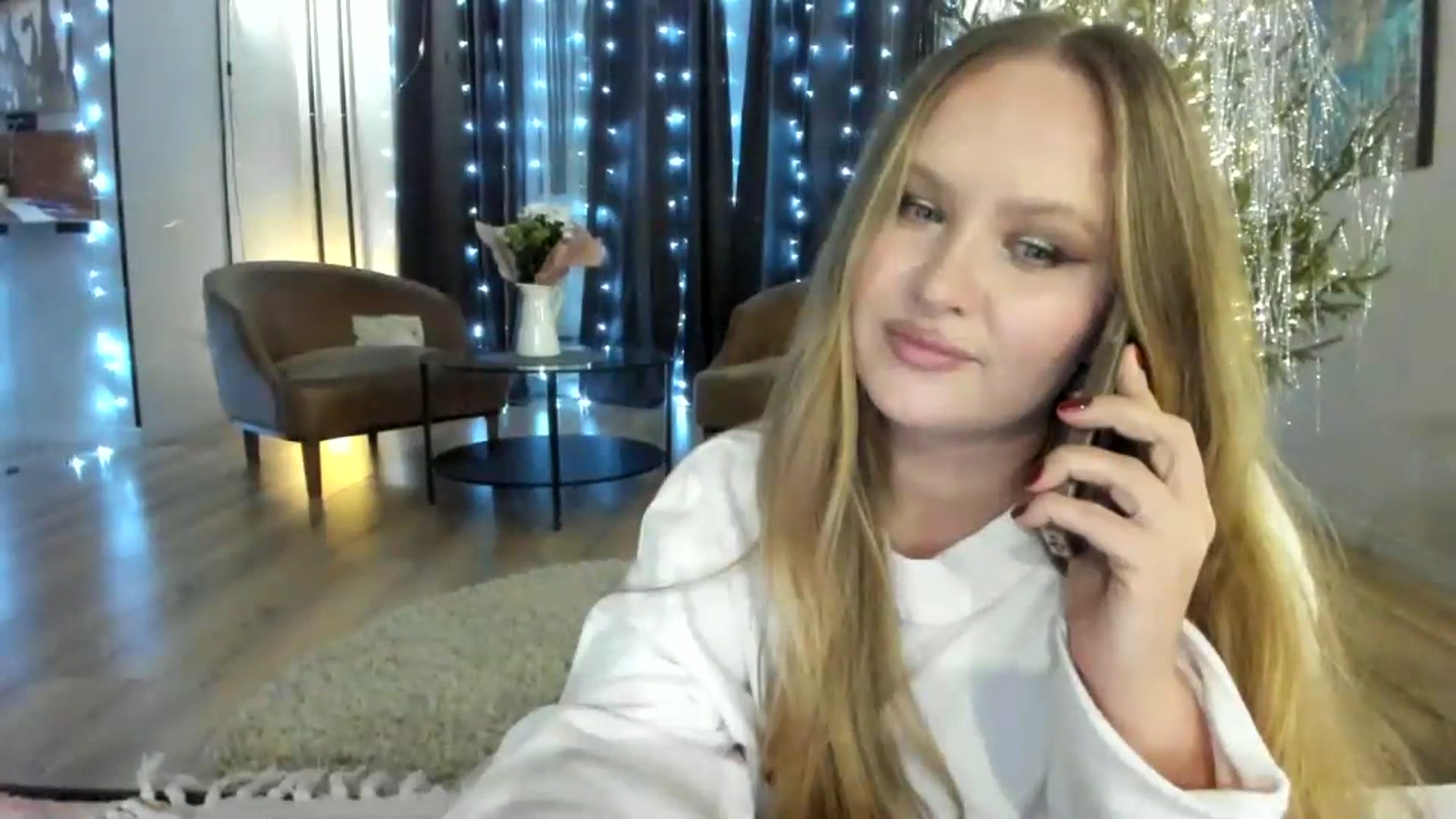 Gallery image thumbnail from F_L_E_U_R's myfreecams stream on, 01/10/2024, 21:20 image 6 of 20