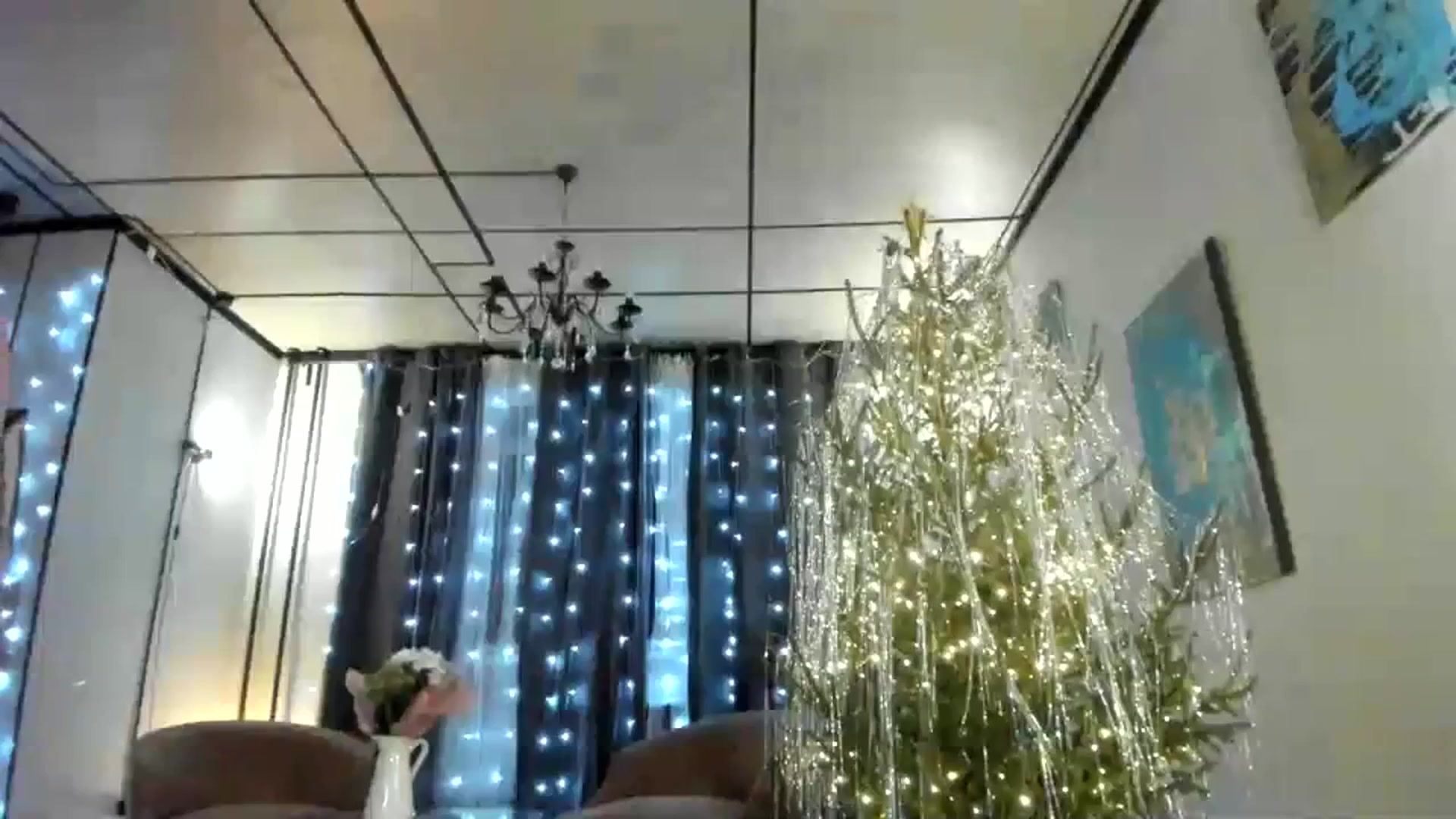 Gallery image thumbnail from F_L_E_U_R's myfreecams stream on, 01/11/2024, 23:00 image 3 of 20