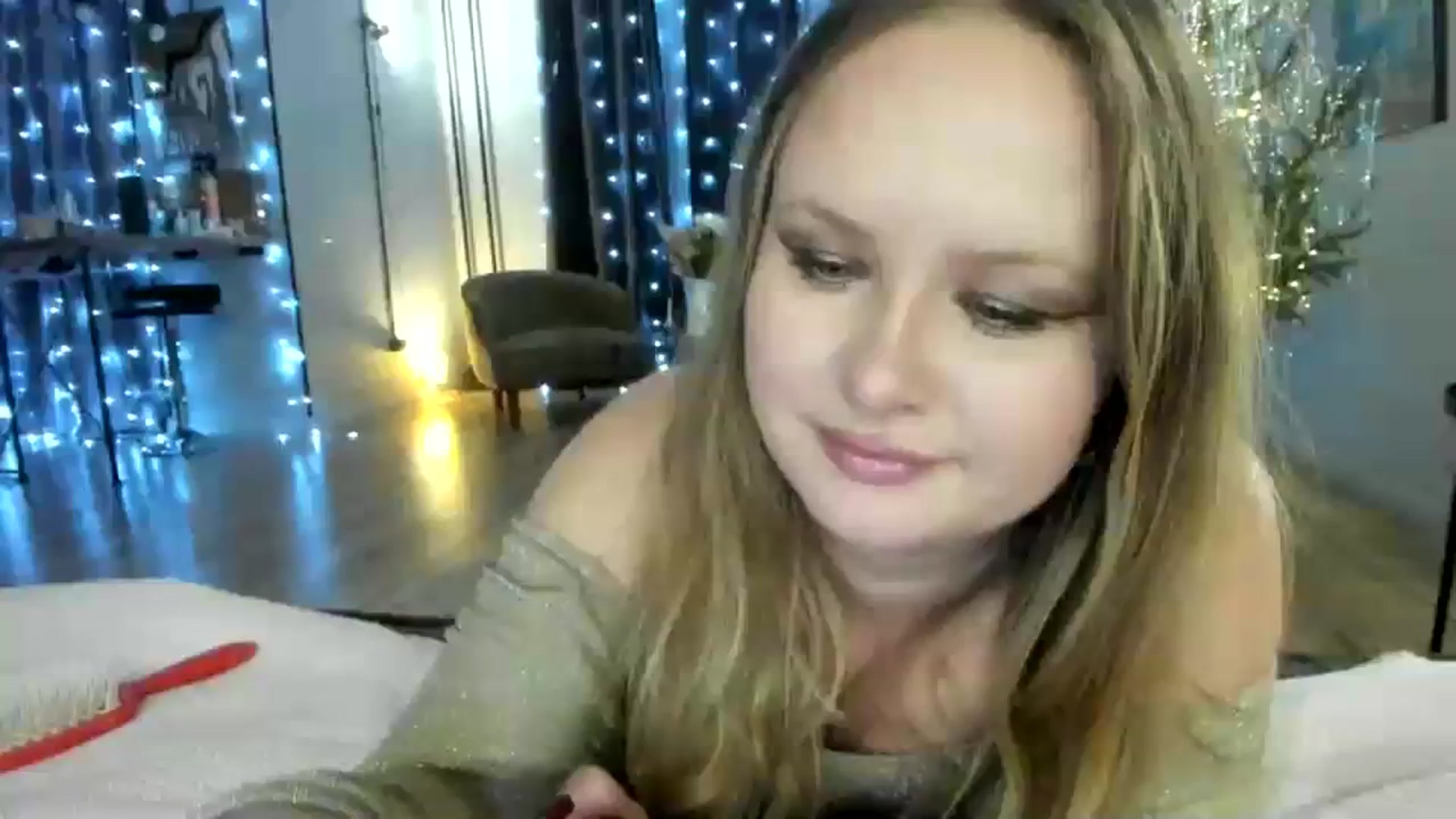 Gallery image thumbnail from F_L_E_U_R's myfreecams stream on, 01/15/2024, 22:54 image 20 of 20