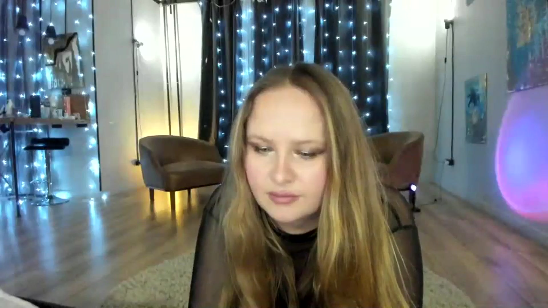 Gallery image thumbnail from F_L_E_U_R's myfreecams stream on, 01/16/2024, 22:01 image 4 of 20