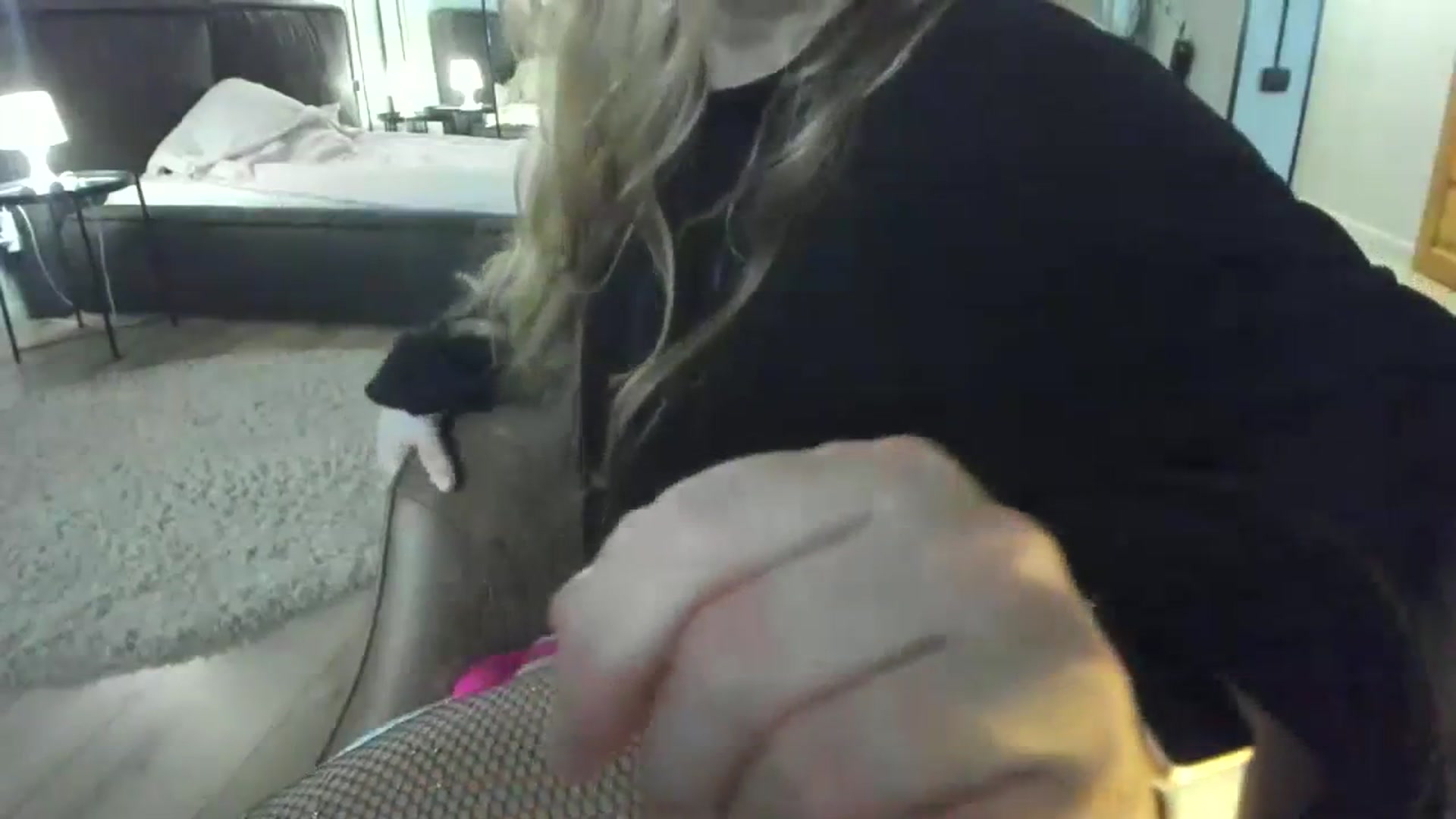 Gallery image thumbnail from F_L_E_U_R's myfreecams stream on, 02/25/2024, 13:29 image 11 of 20