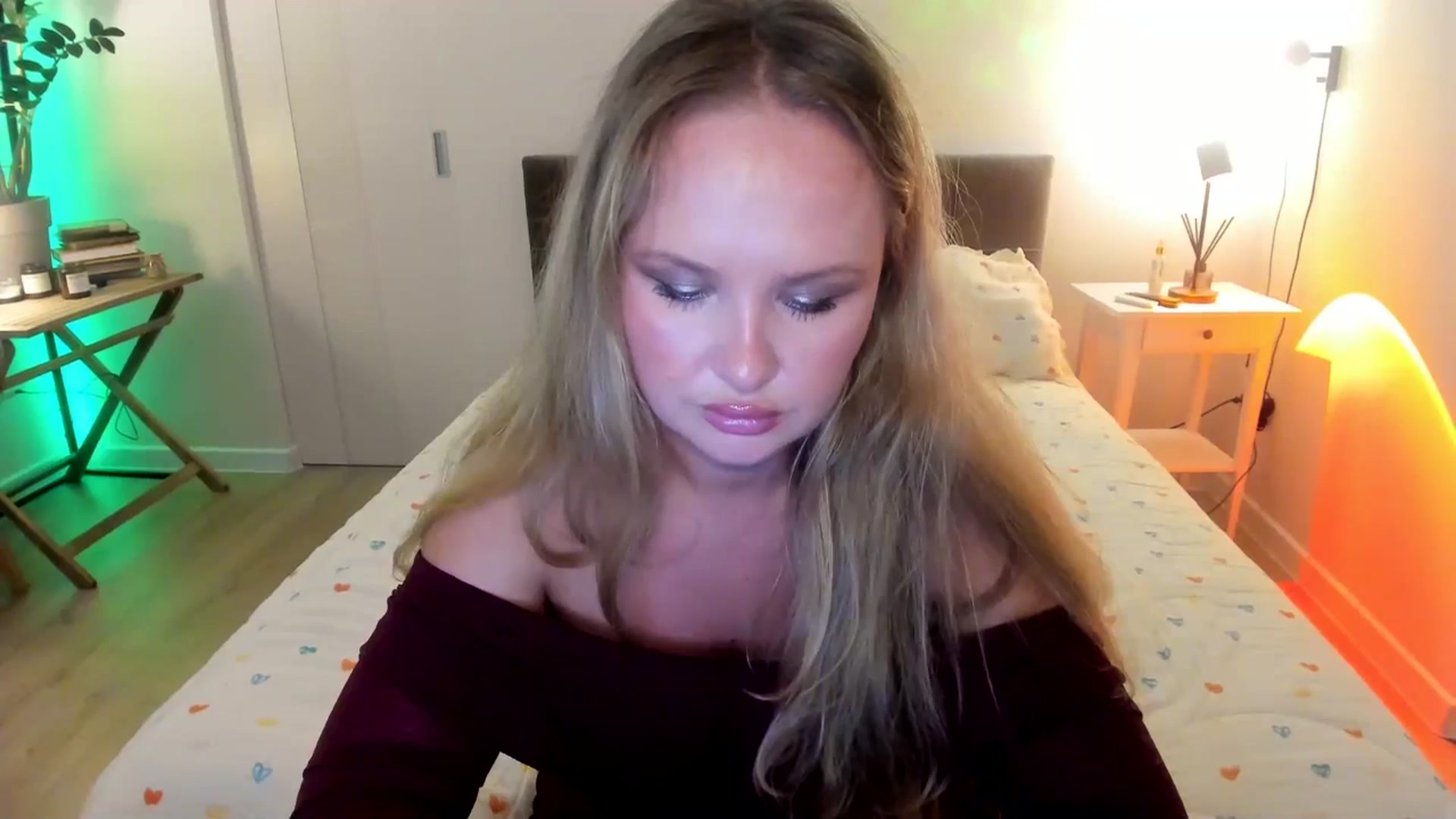 Gallery image thumbnail from F_L_E_U_R's myfreecams stream on, 10/27/2025, 24:48 image 2 of 20