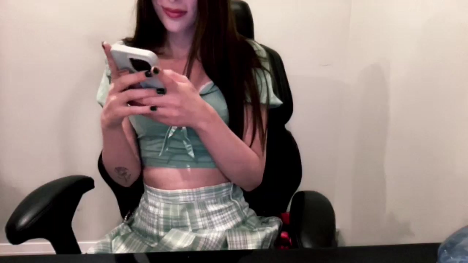 Gallery image thumbnail from FabulousLady_'s myfreecams stream on, 06/24/2024, 09:05 image 6 of 20