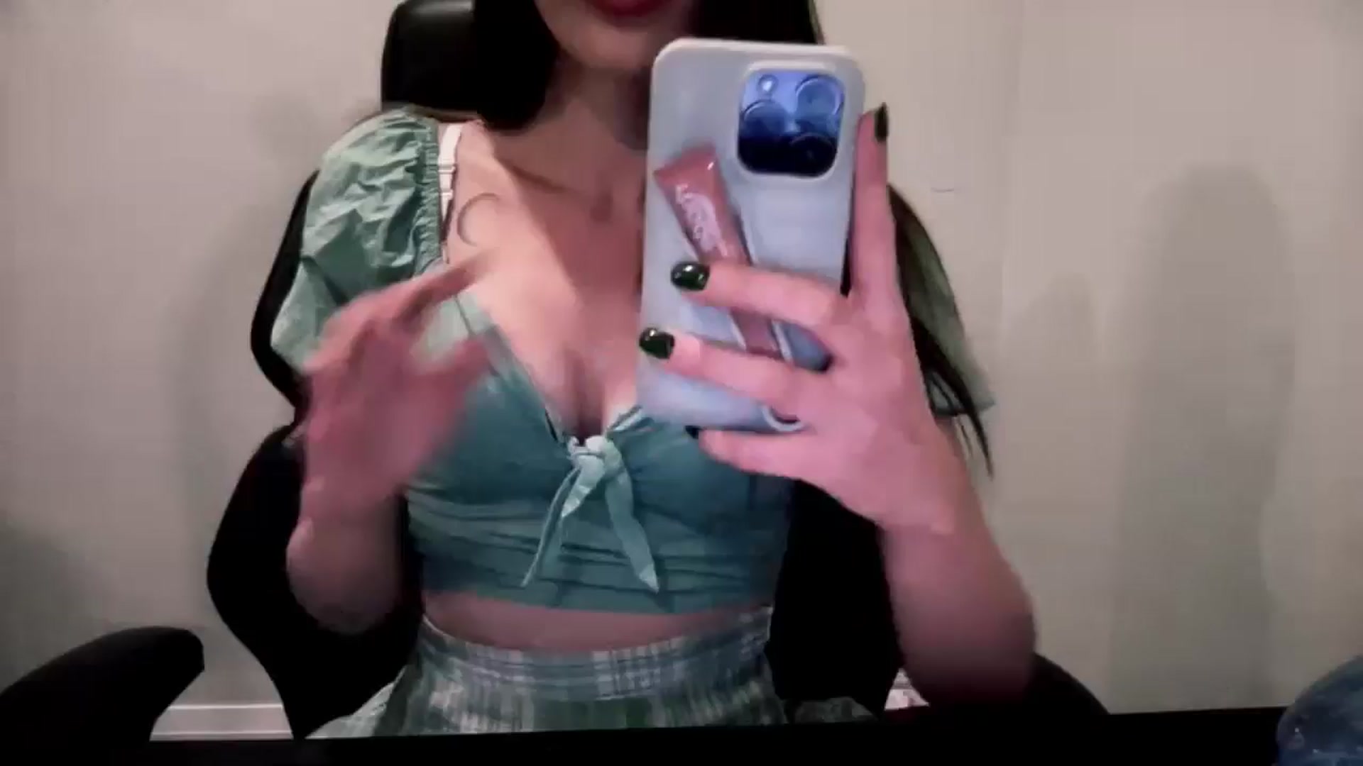 Gallery image thumbnail from FabulousLady_'s myfreecams stream on, 06/24/2024, 09:05 image 1 of 20
