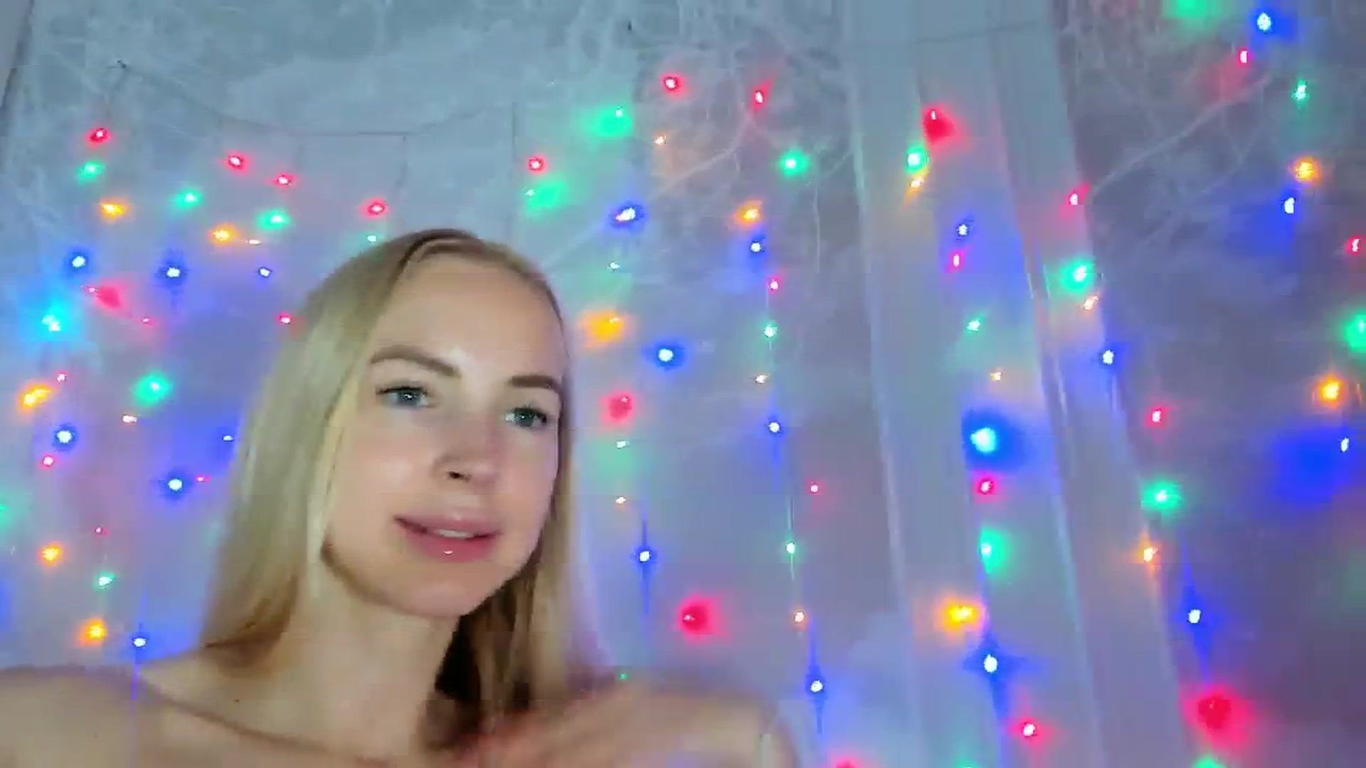 Gallery image thumbnail from FaceBarbie's myfreecams stream on, 11/11/2025, 10:16 image 10 of 20