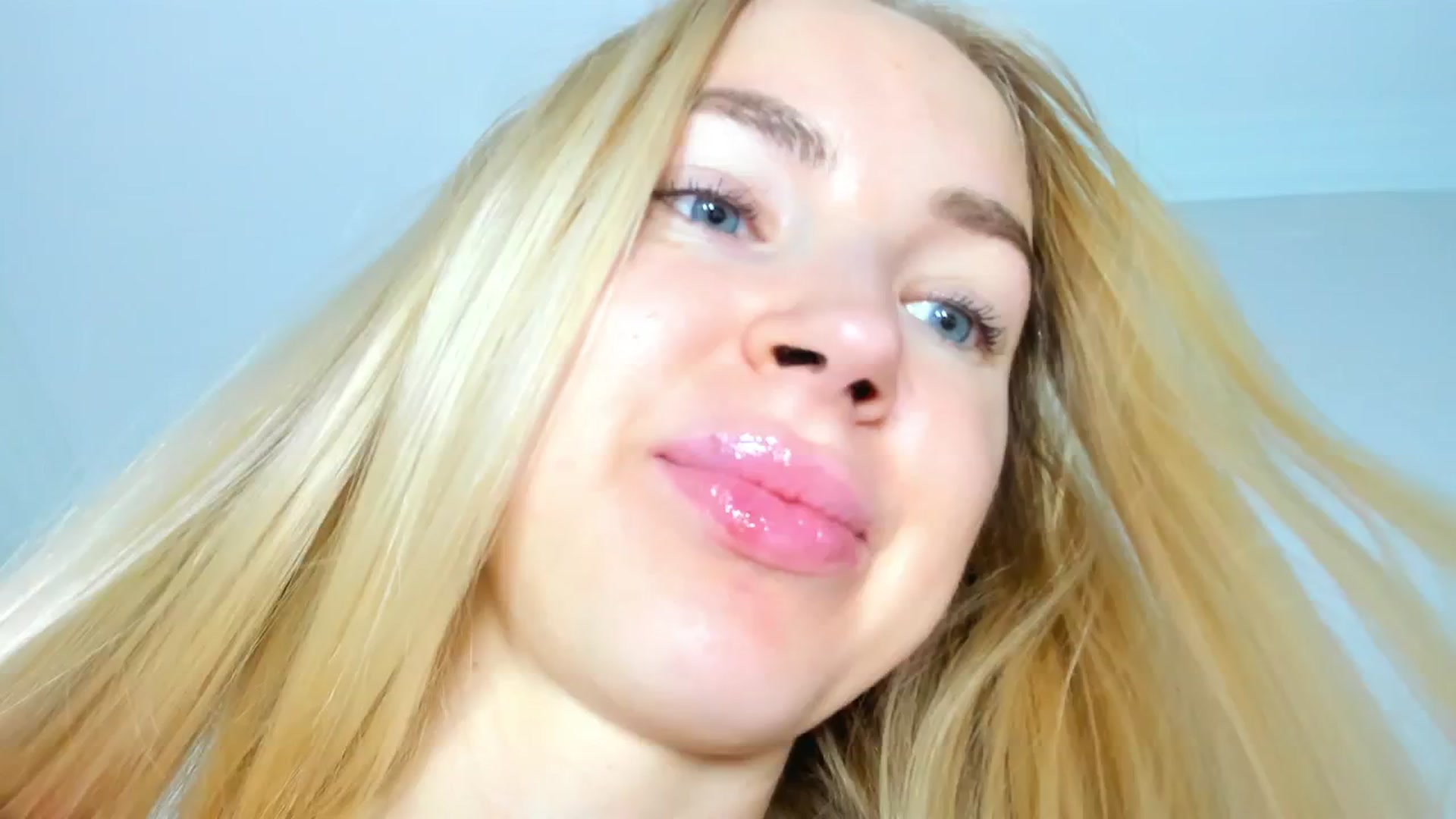Gallery image thumbnail from FaceBarbie's myfreecams stream on, 12/20/2025, 05:37 image 1 of 20