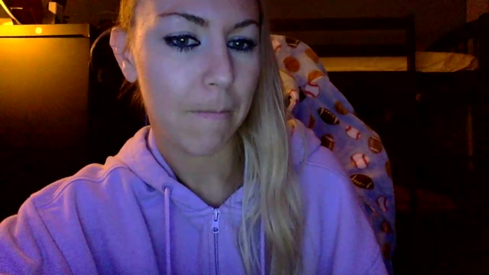 Gallery image thumbnail from FadedJade's myfreecams stream on, 05/27/2026, 10:31 image 2 of 20