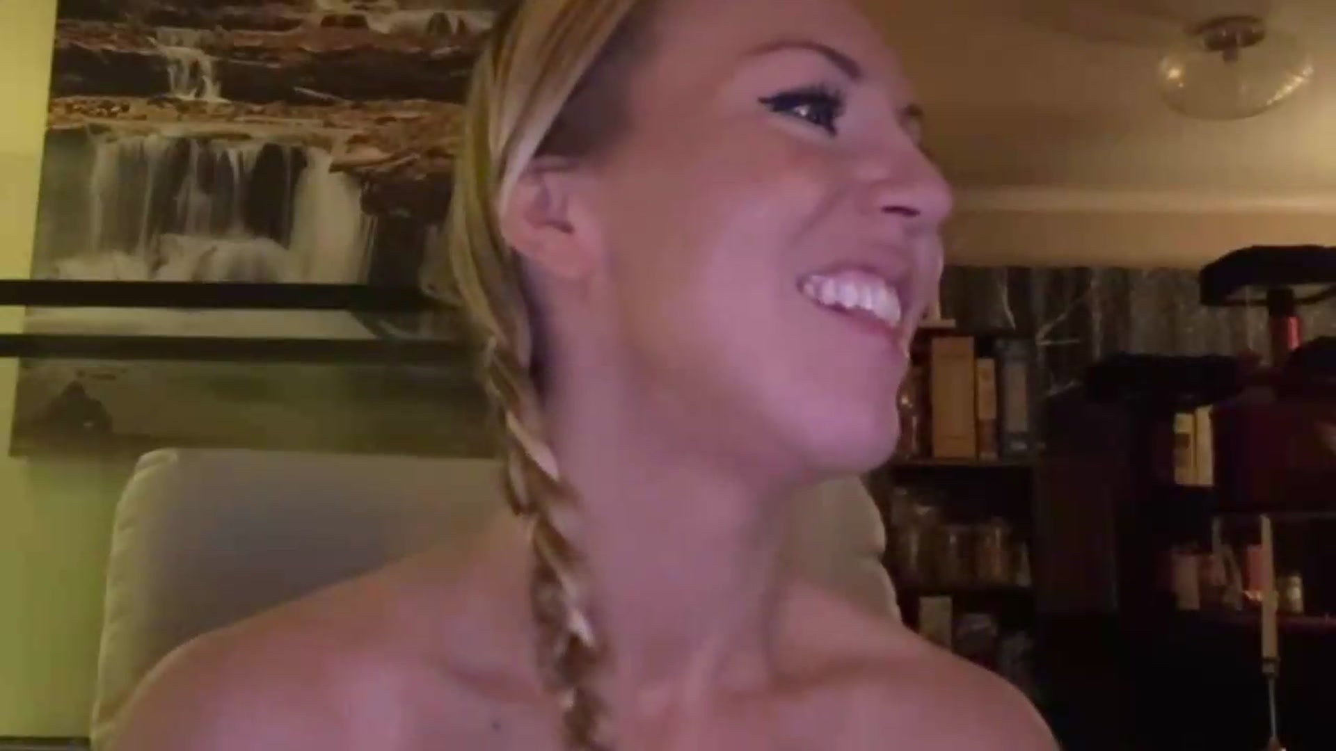 Gallery image thumbnail from FadedJade's myfreecams stream on, 08/20/2026, 12:40 image 16 of 20