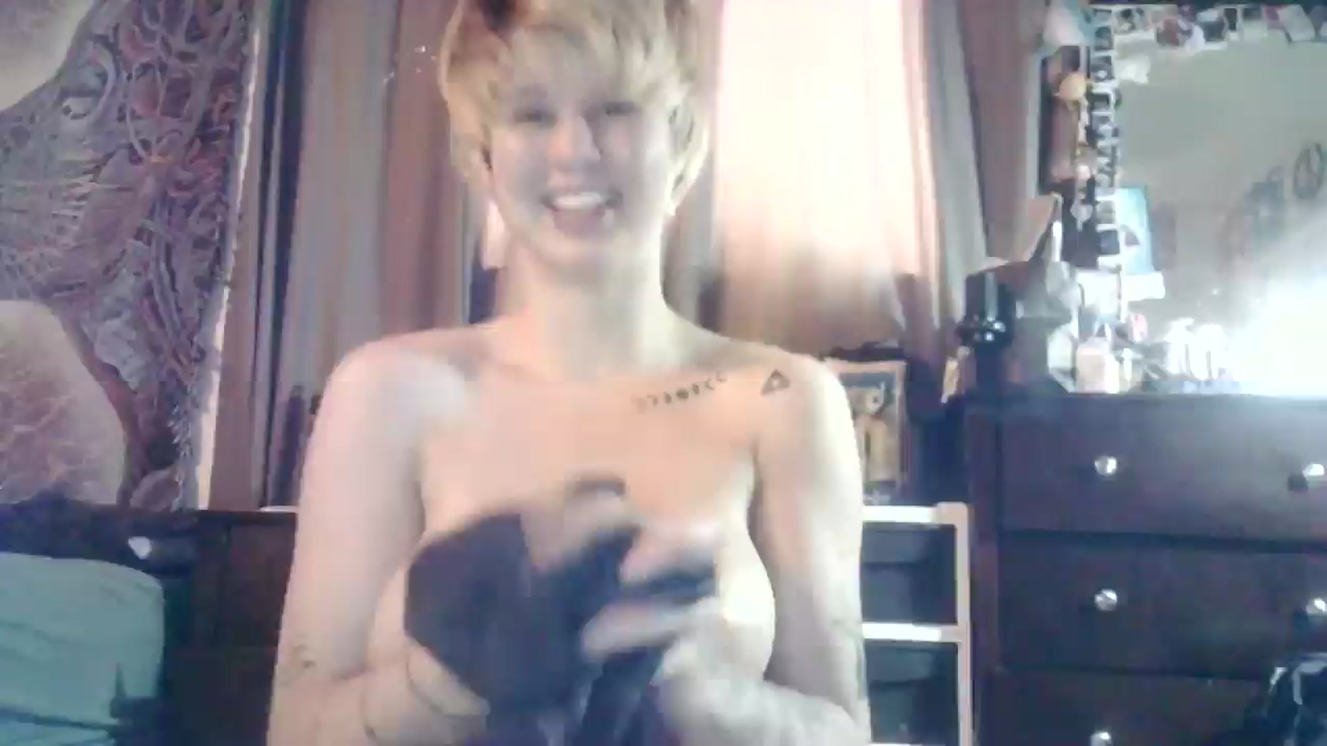 Gallery image thumbnail from FaeObsession's myfreecams stream on, 02/02/2026, 16:34 image 1 of 20