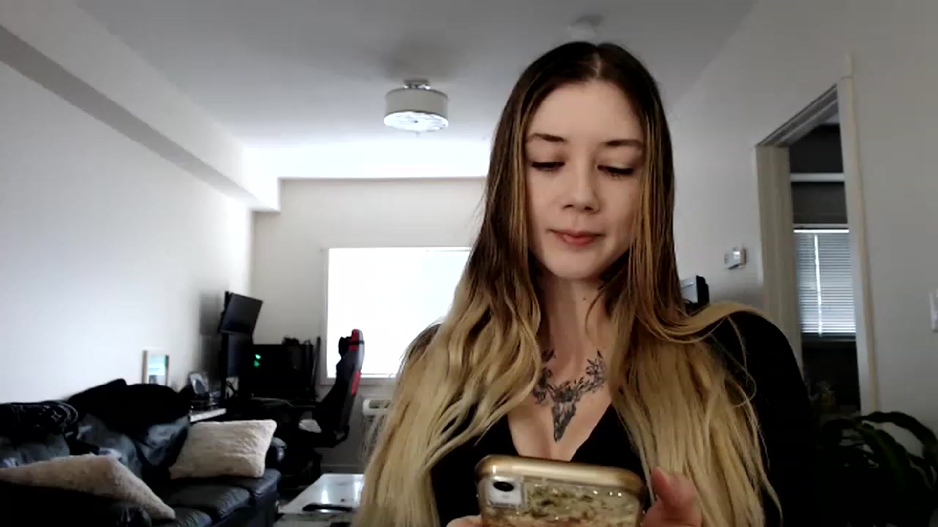 Gallery image thumbnail from Faerrie_'s myfreecams stream on, 05/23/2023, 18:56 image 4 of 20