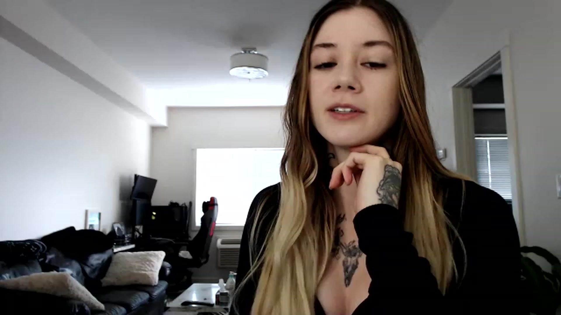 Gallery image thumbnail from Faerrie_'s myfreecams stream on, 05/23/2023, 18:56 image 9 of 20