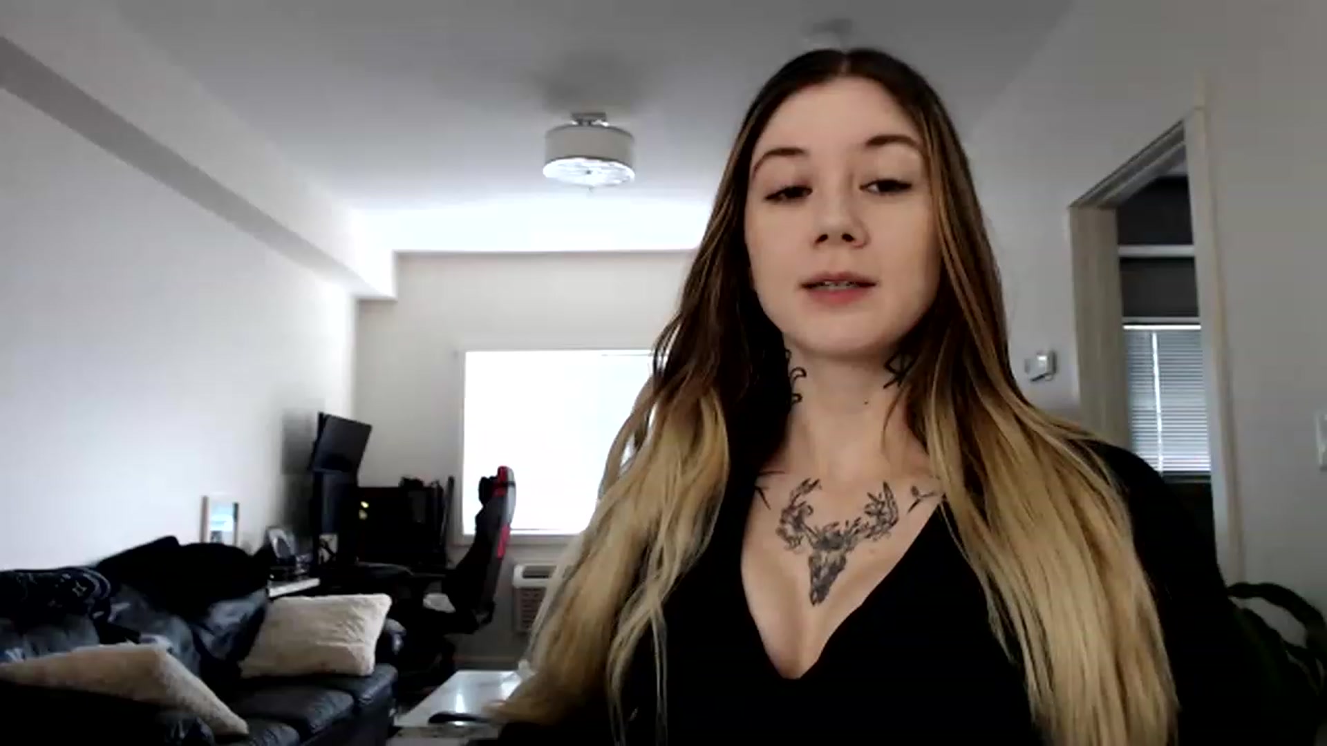 Gallery image thumbnail from Faerrie_'s myfreecams stream on, 05/23/2023, 18:56 image 3 of 20