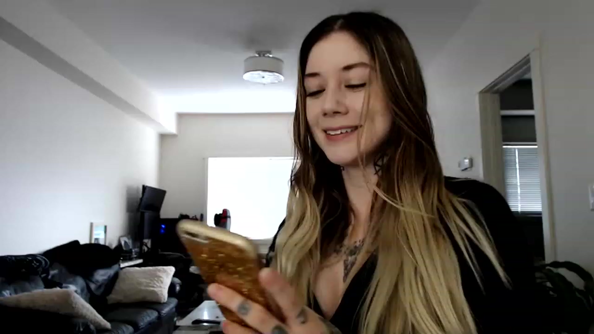 Gallery image thumbnail from Faerrie_'s myfreecams stream on, 05/23/2023, 18:56 image 18 of 20