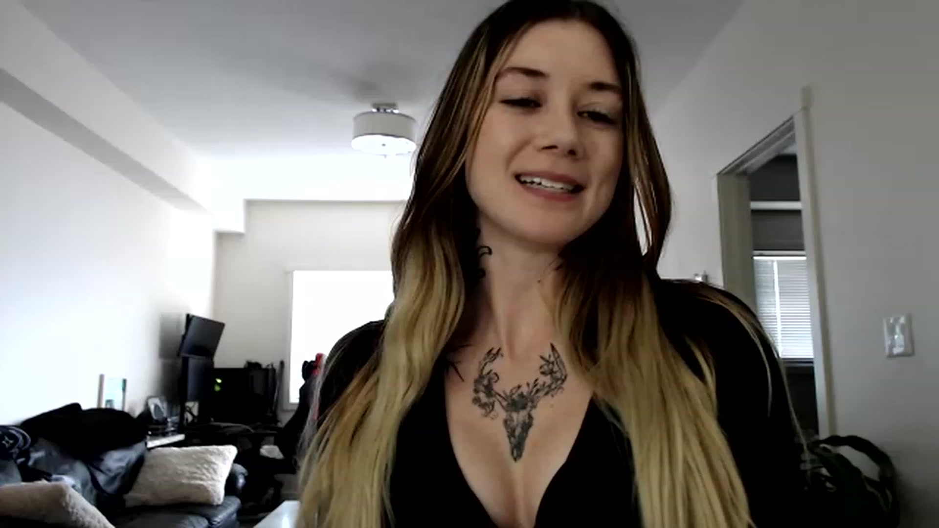 Gallery image thumbnail from Faerrie_'s myfreecams stream on, 05/23/2023, 20:36 image 4 of 20