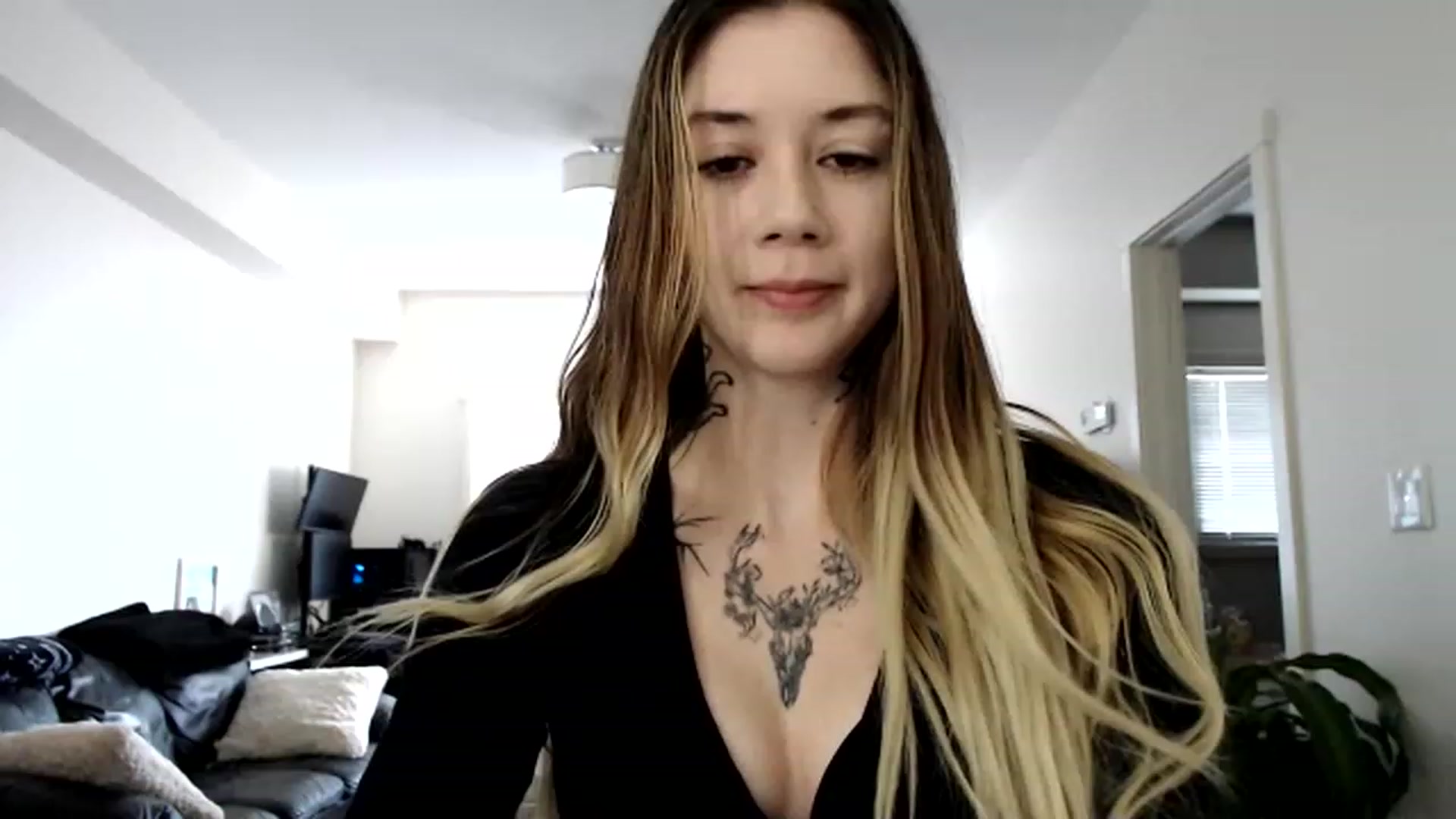 Gallery image thumbnail from Faerrie_'s myfreecams stream on, 05/23/2023, 20:36 image 20 of 20