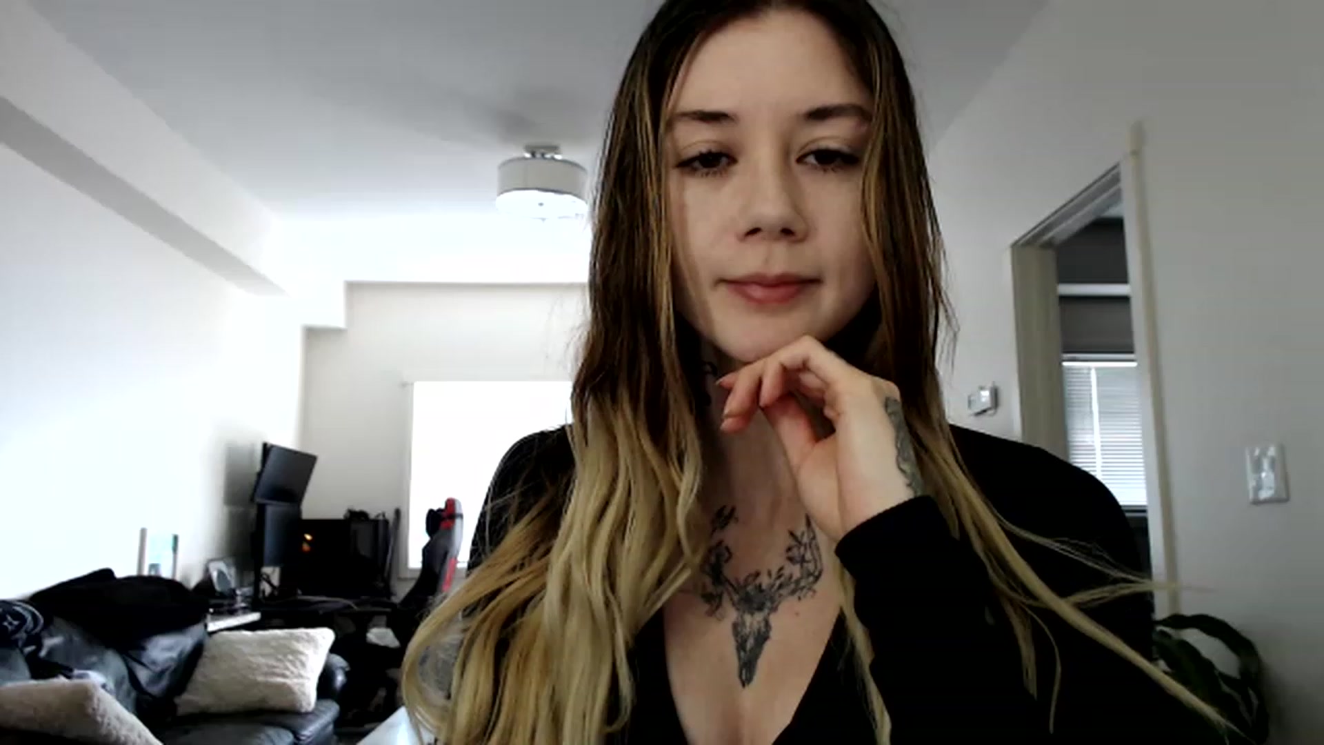 Gallery image thumbnail from Faerrie_'s myfreecams stream on, 05/23/2023, 20:36 image 8 of 20