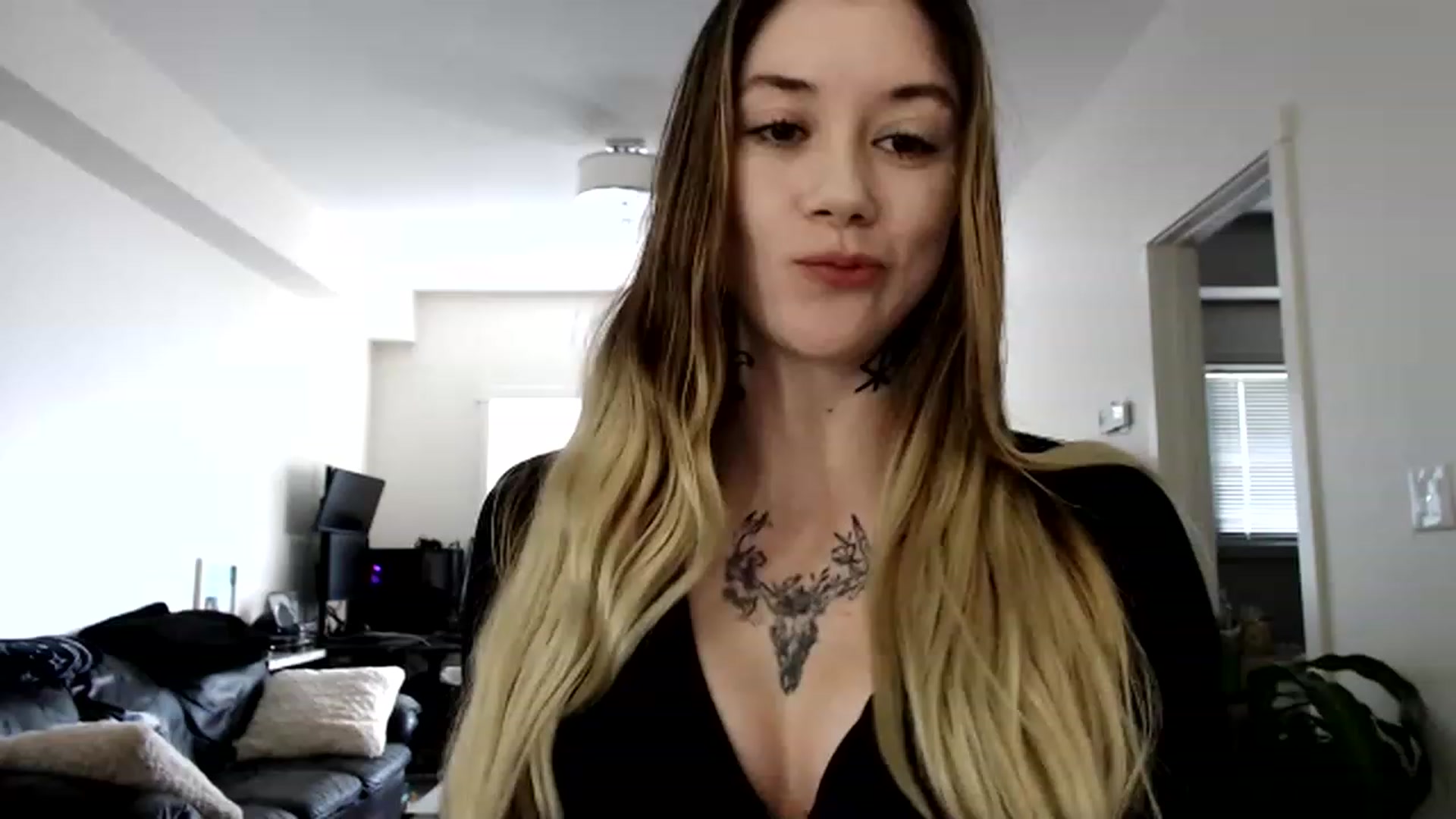 Gallery image thumbnail from Faerrie_'s myfreecams stream on, 05/23/2023, 20:36 image 12 of 20