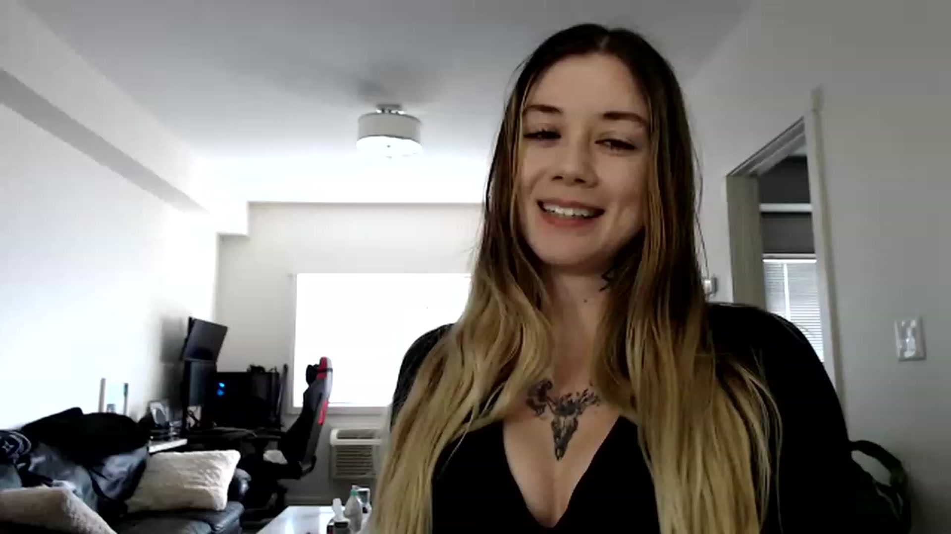 Gallery image thumbnail from Faerrie_'s myfreecams stream on, 05/23/2023, 20:36 image 1 of 20