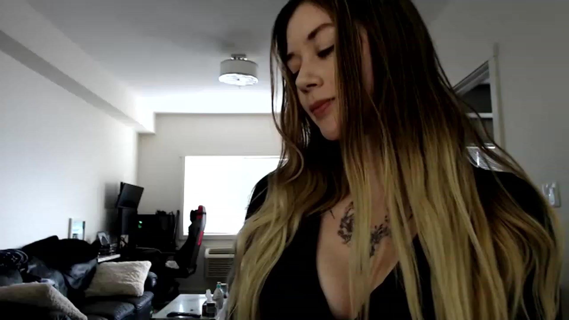 Gallery image thumbnail from Faerrie_'s myfreecams stream on, 05/23/2023, 20:36 image 19 of 20