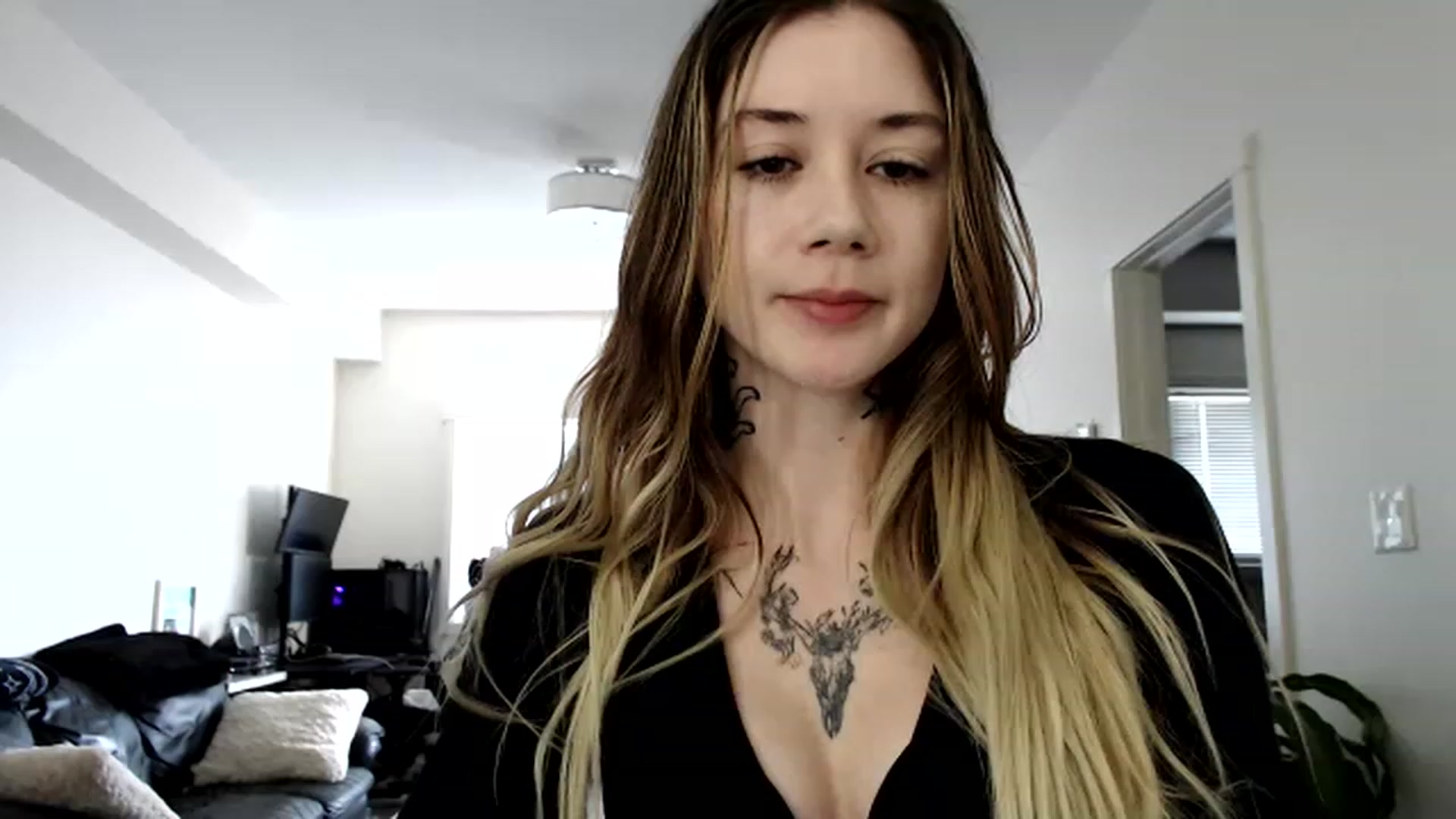 Gallery image thumbnail from Faerrie_'s myfreecams stream on, 05/23/2023, 20:36 image 7 of 20