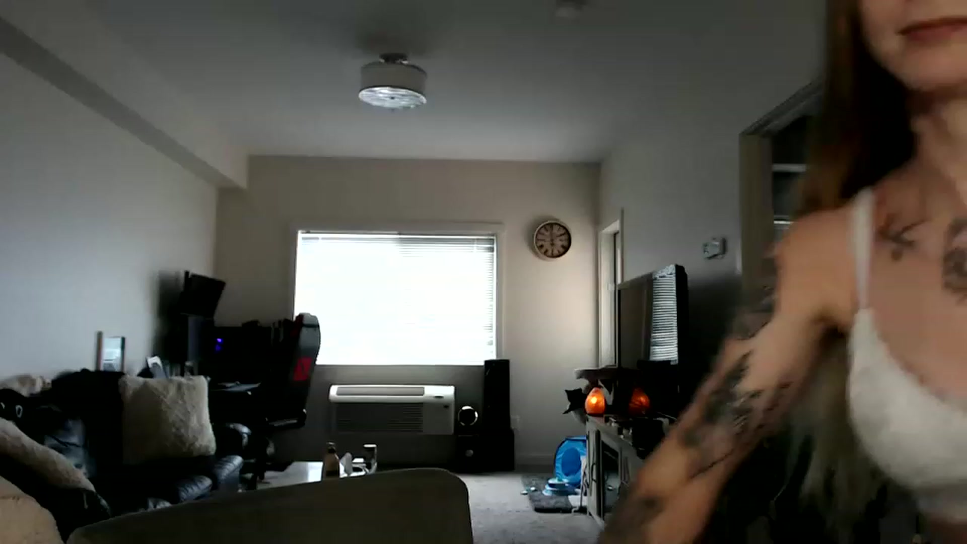 Gallery image thumbnail from Faerrie_'s myfreecams stream on, 06/10/2023, 21:22 image 4 of 20