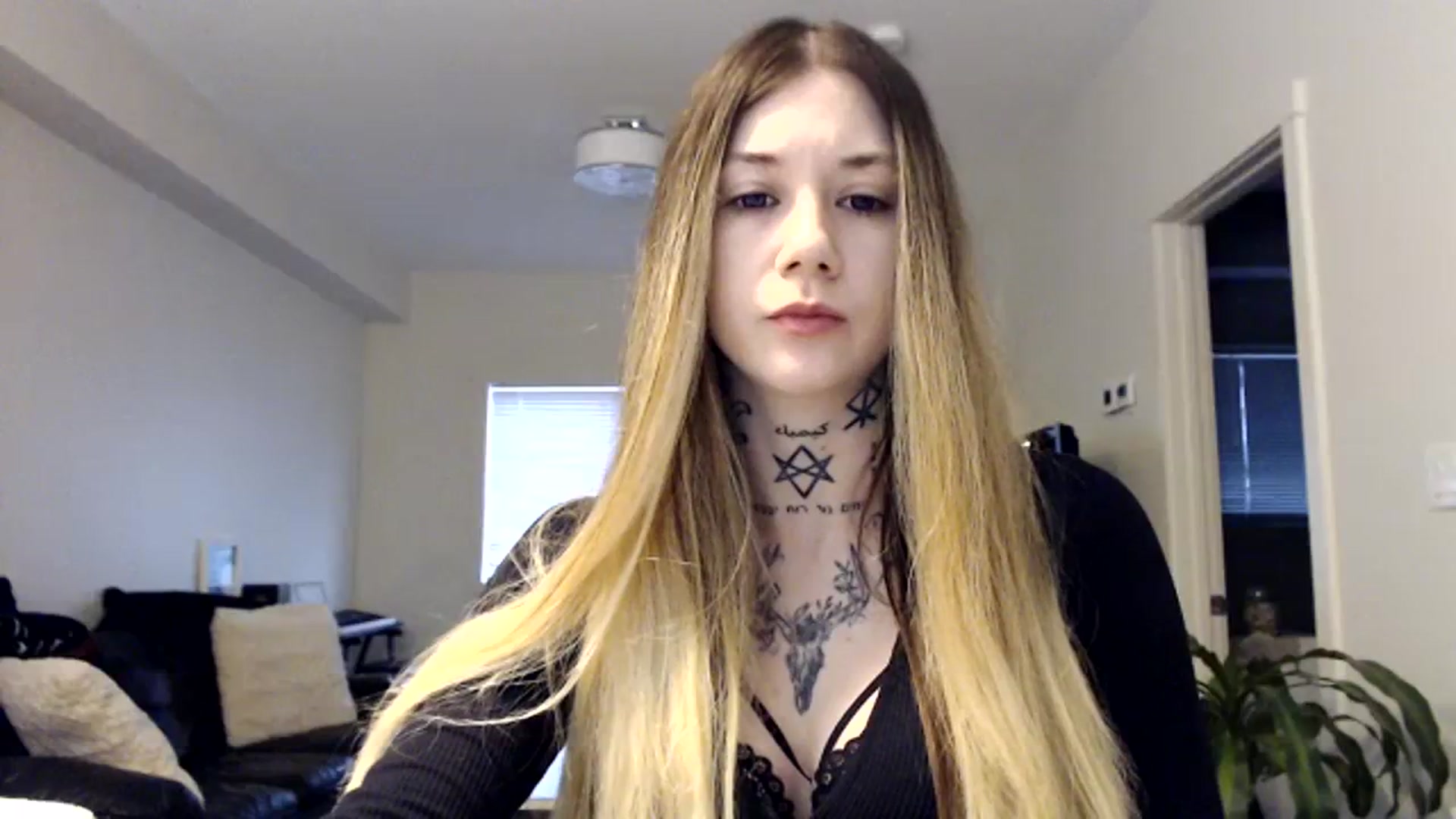 Gallery image thumbnail from Faerrie_'s myfreecams stream on, 12/06/2023, 21:42 image 20 of 20