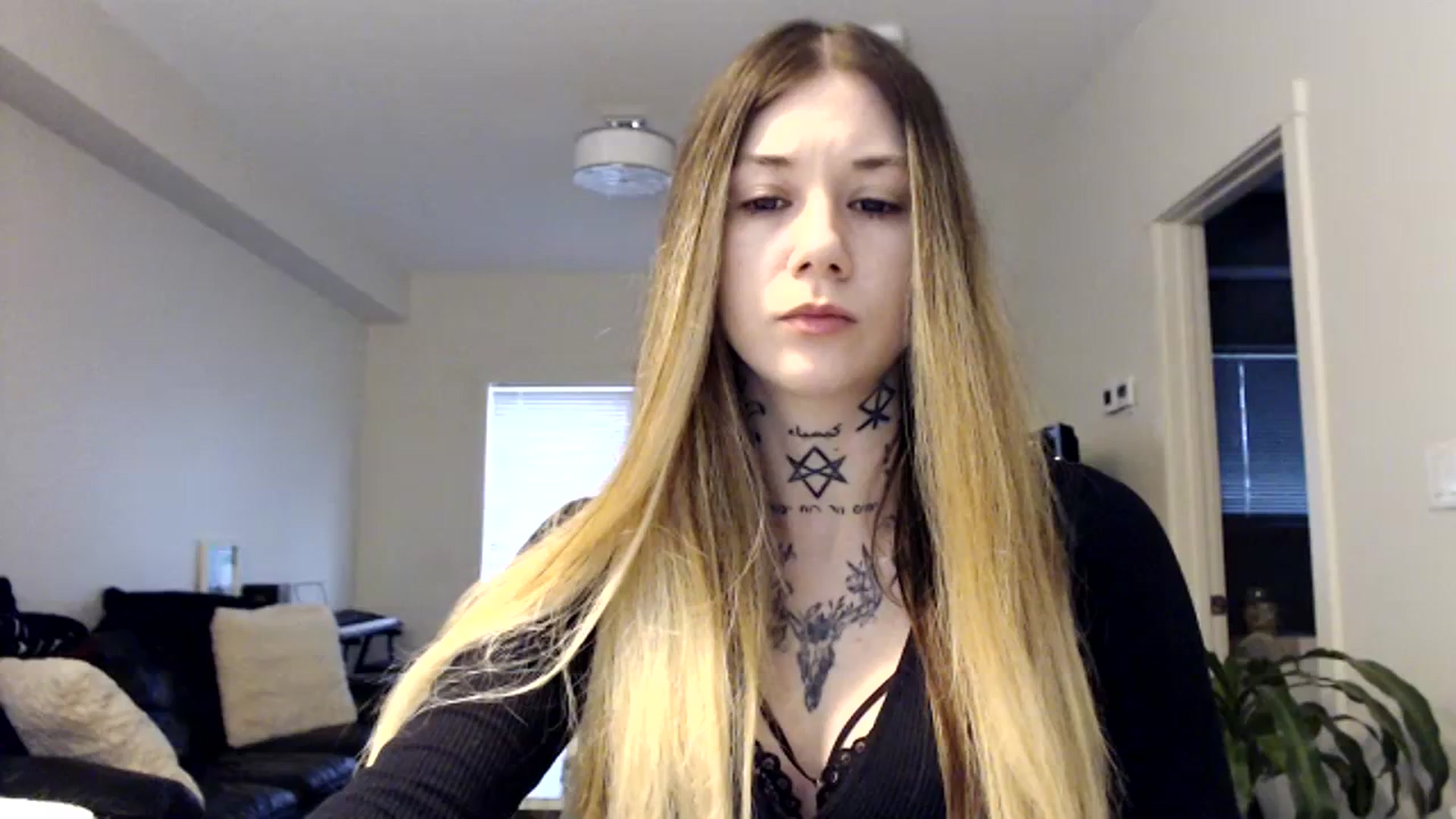 Gallery image thumbnail from Faerrie_'s myfreecams stream on, 12/06/2023, 21:42 image 19 of 20