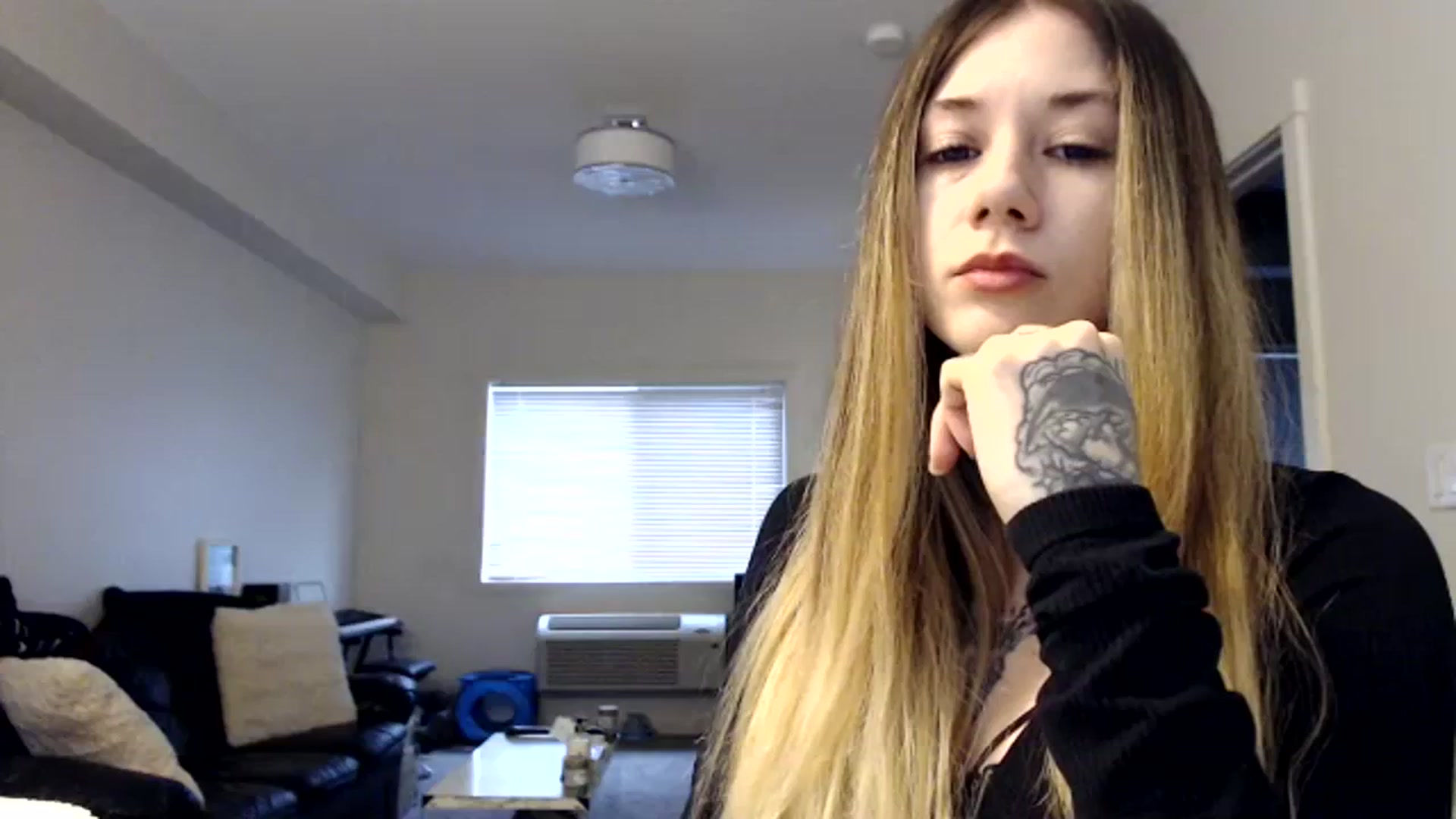 Gallery image thumbnail from Faerrie_'s myfreecams stream on, 12/06/2023, 21:42 image 7 of 20