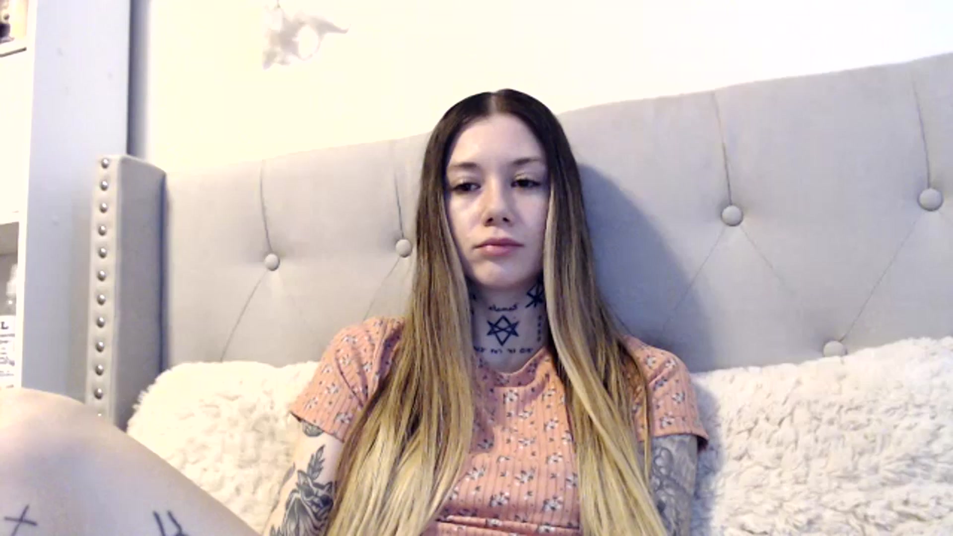 Gallery image thumbnail from Faerrie_'s myfreecams stream on, 03/05/2024, 23:04 image 13 of 20