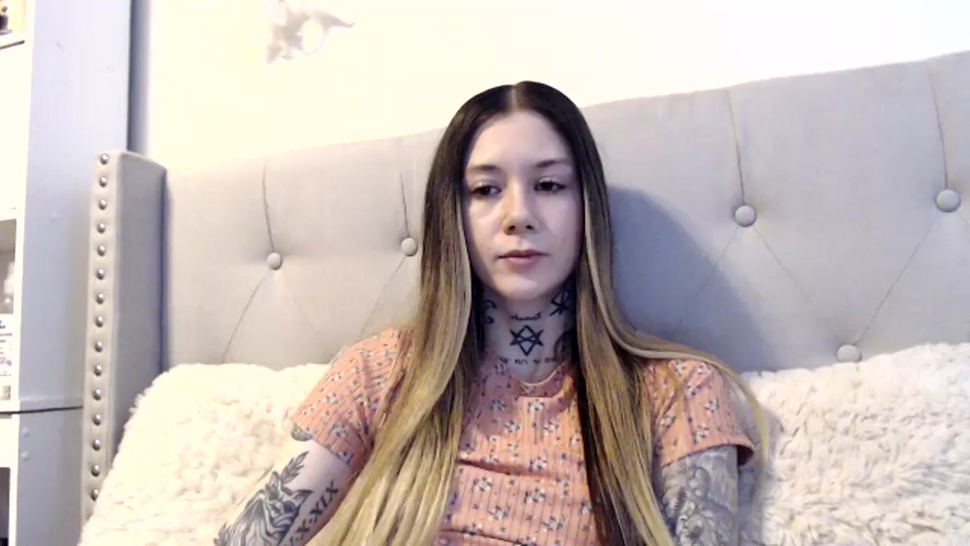 Gallery image thumbnail from Faerrie_'s myfreecams stream on, 03/05/2024, 23:04 image 2 of 20