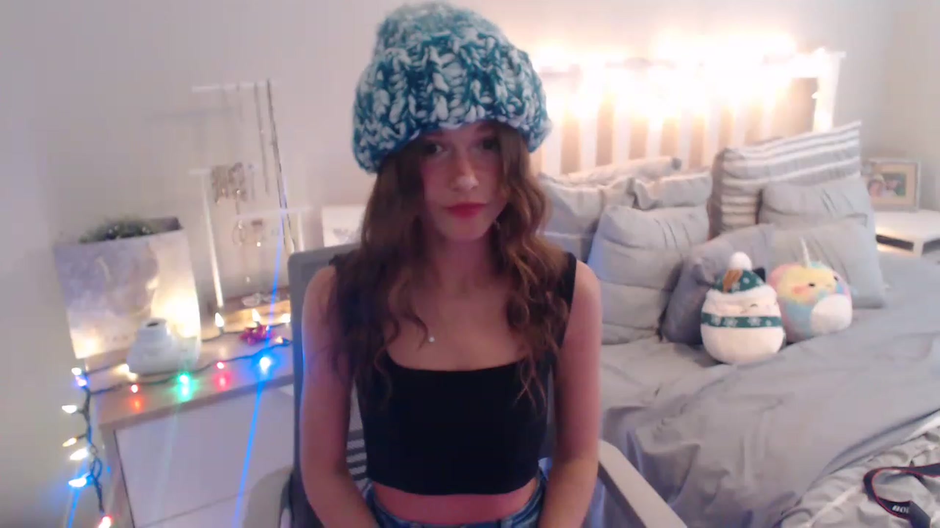 Gallery image thumbnail from Faeryfawn's myfreecams stream on, 12/02/2022, 20:32 image 7 of 20