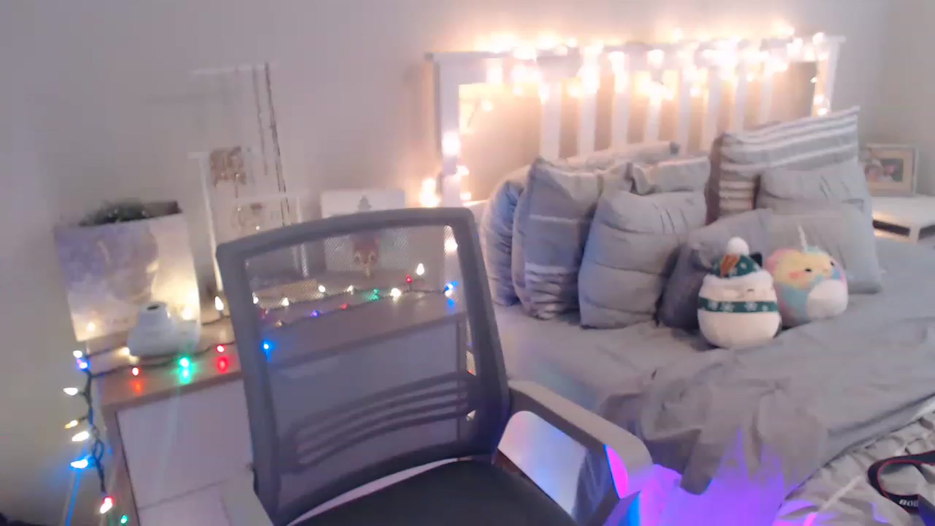 Gallery image thumbnail from Faeryfawn's myfreecams stream on, 12/02/2022, 20:32 image 14 of 20