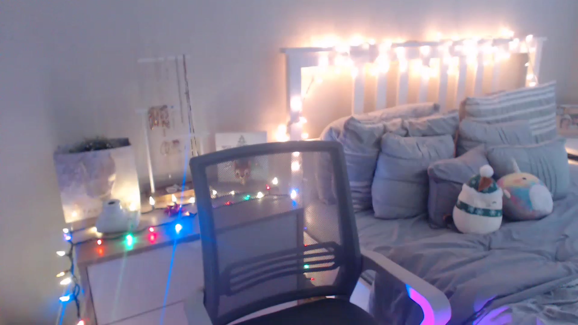Gallery image thumbnail from Faeryfawn's myfreecams stream on, 12/02/2022, 21:37 image 3 of 20