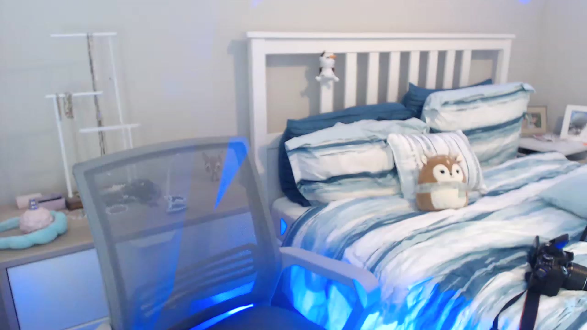 Gallery image thumbnail from Faeryfawn's myfreecams stream on, 07/13/2023, 19:36 image 18 of 20