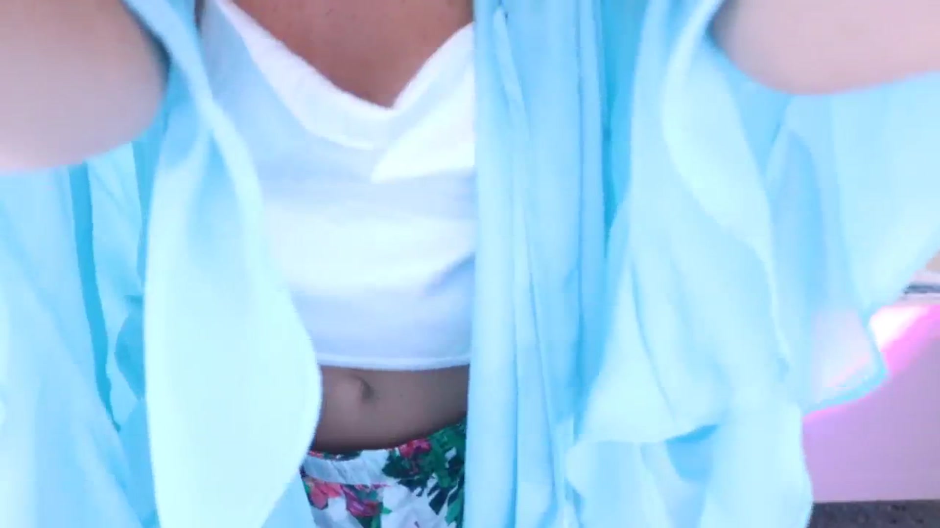 Gallery image thumbnail from Faeryfawn's myfreecams stream on, 08/17/2023, 19:50 image 3 of 20