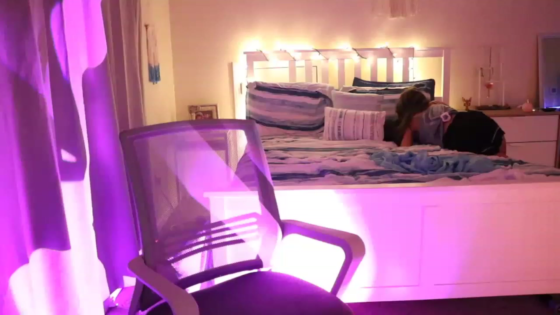 Gallery image thumbnail from Faeryfawn's myfreecams stream on, 08/20/2023, 24:58 image 5 of 20