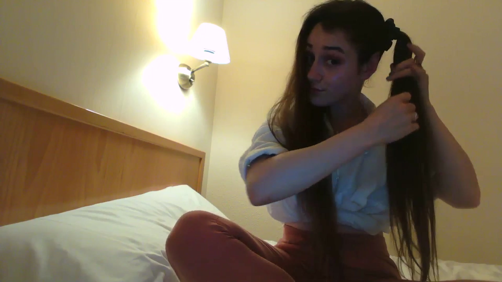 Gallery image thumbnail from FairSnowWhite's myfreecams stream on, 07/06/2023, 17:19 image 5 of 20