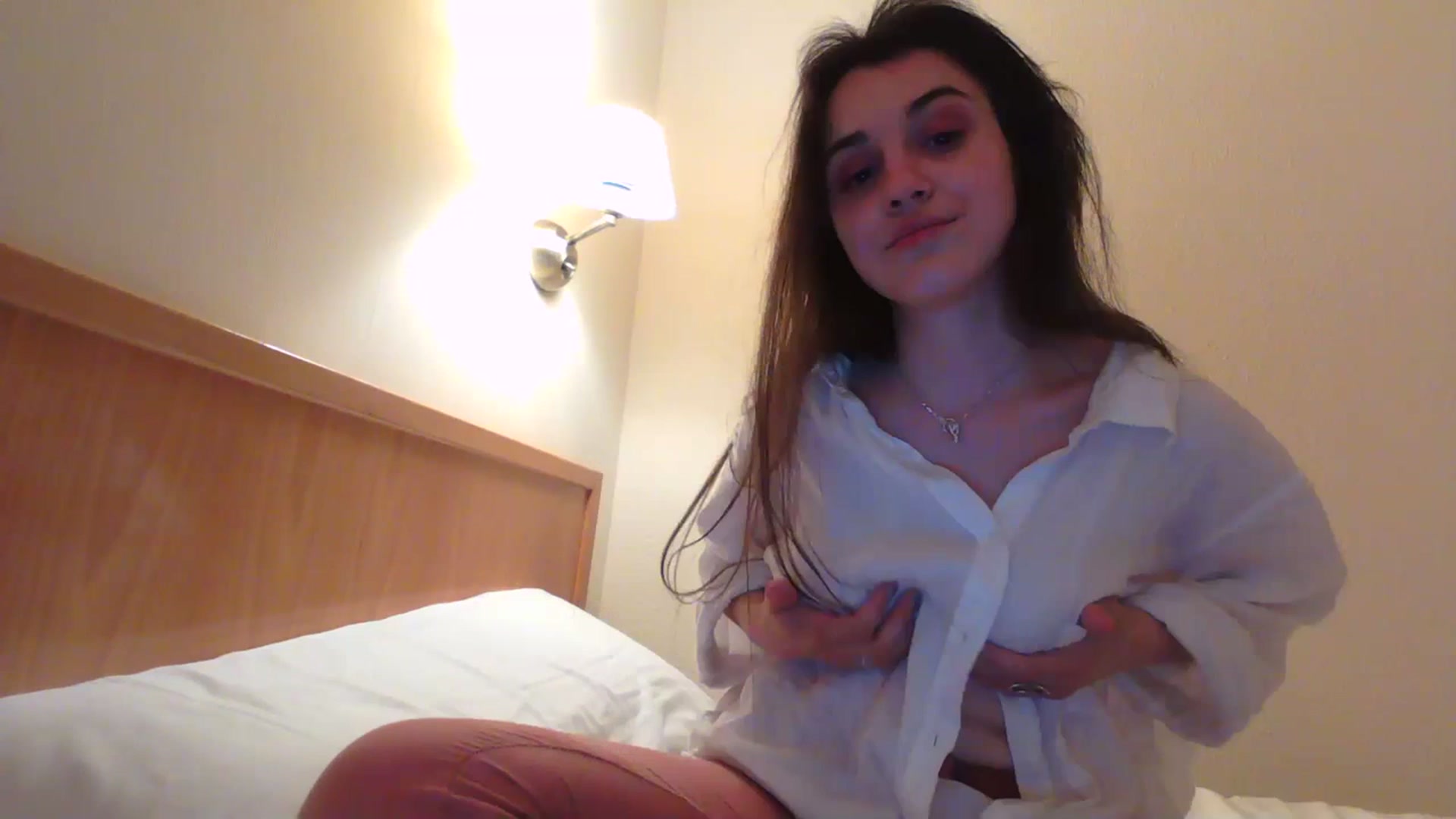 Gallery image thumbnail from FairSnowWhite's myfreecams stream on, 07/06/2023, 17:19 image 17 of 20