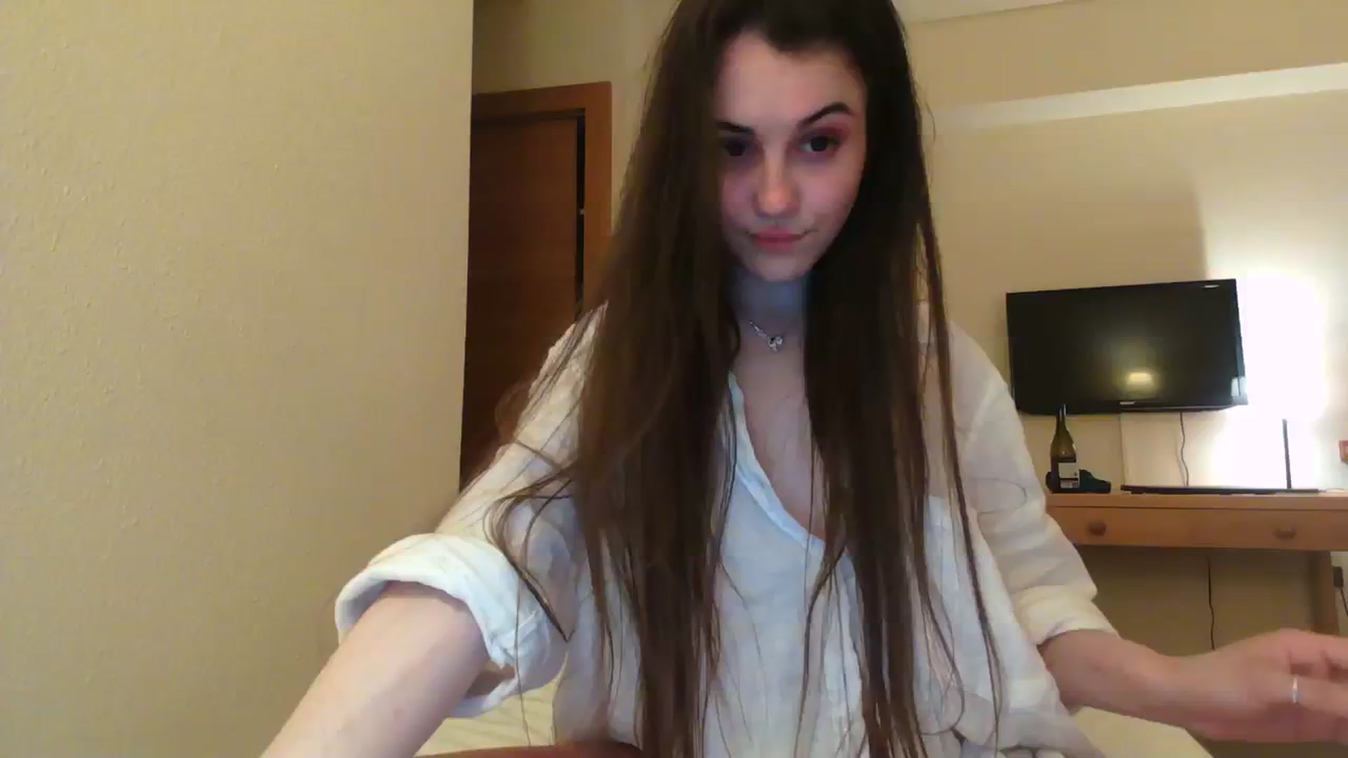 Gallery image thumbnail from FairSnowWhite's myfreecams stream on, 07/06/2023, 18:12 image 17 of 20