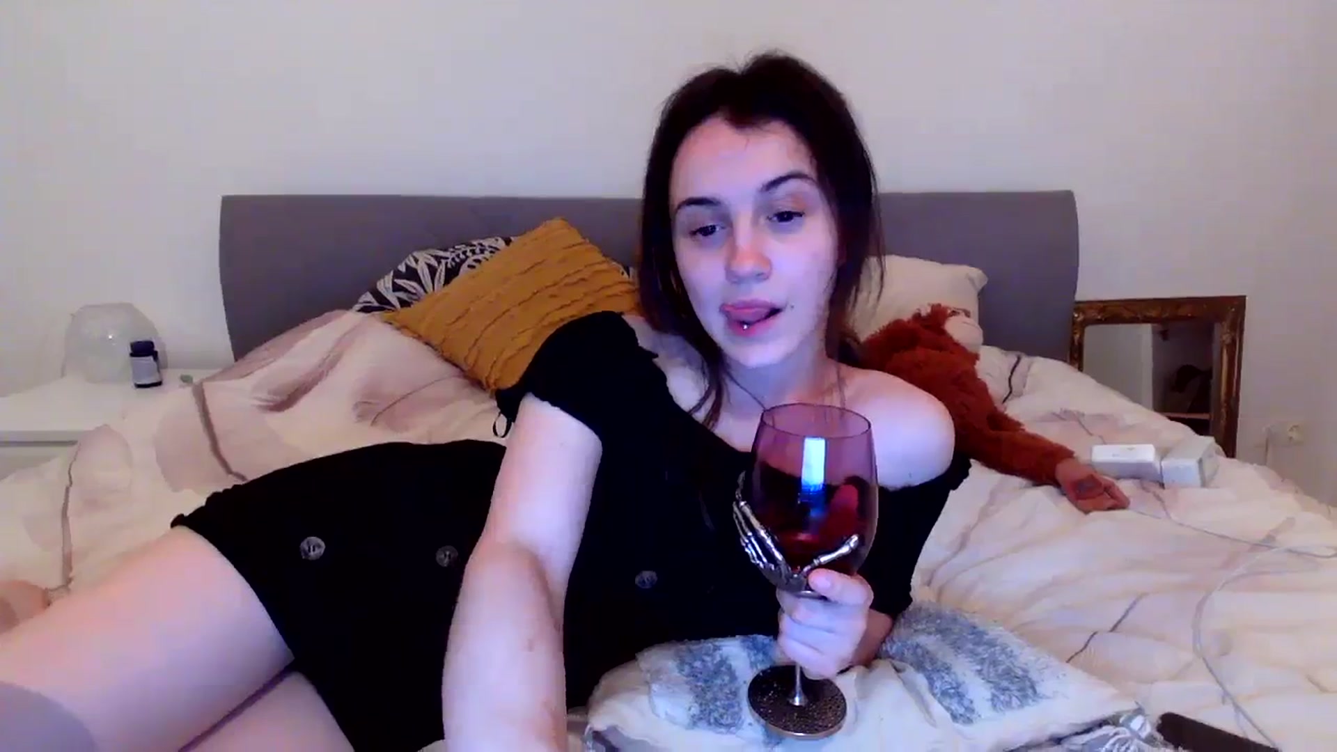 Gallery image thumbnail from FairSnowWhite's myfreecams stream on, 08/14/2023, 23:19 image 5 of 20